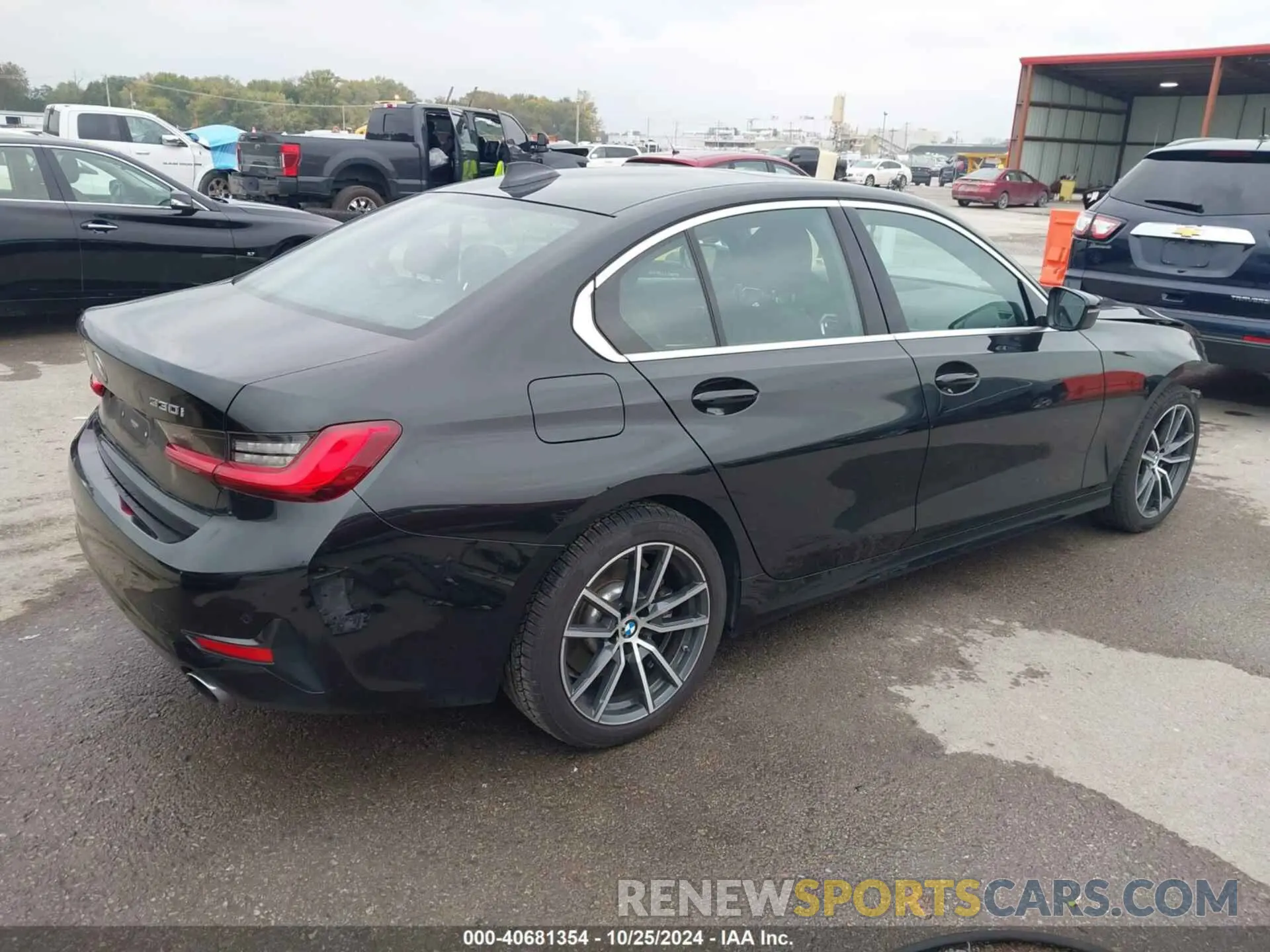 4 fotografías del automóvil dañado 3MW5R1J04L8B26496 BMW 330I 2020