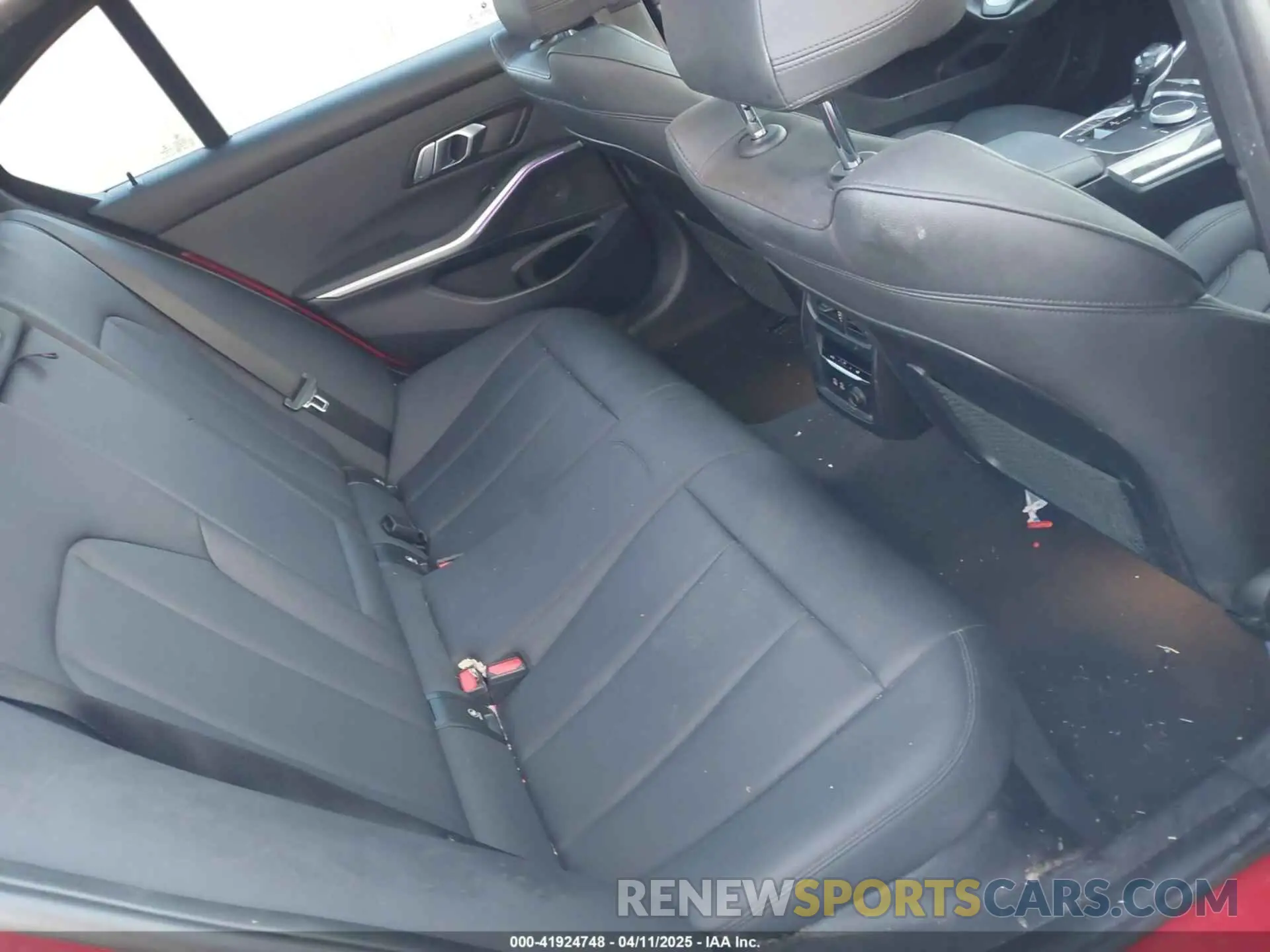 8 fotografías del automóvil dañado 3MW5R1J05L8B23204 BMW 330I 2020