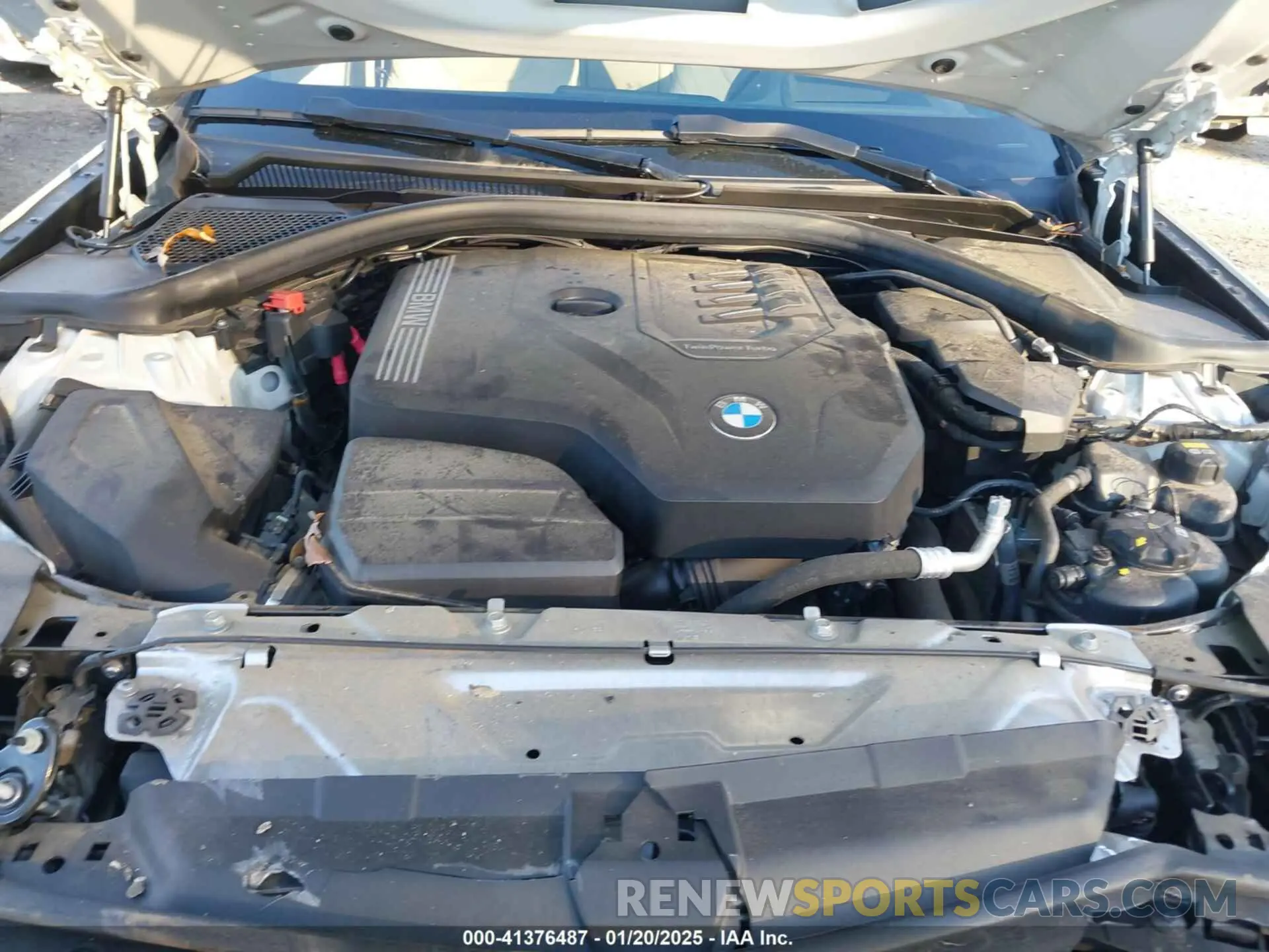10 fotografías del automóvil dañado 3MW5R1J06L8B11272 BMW 330I 2020