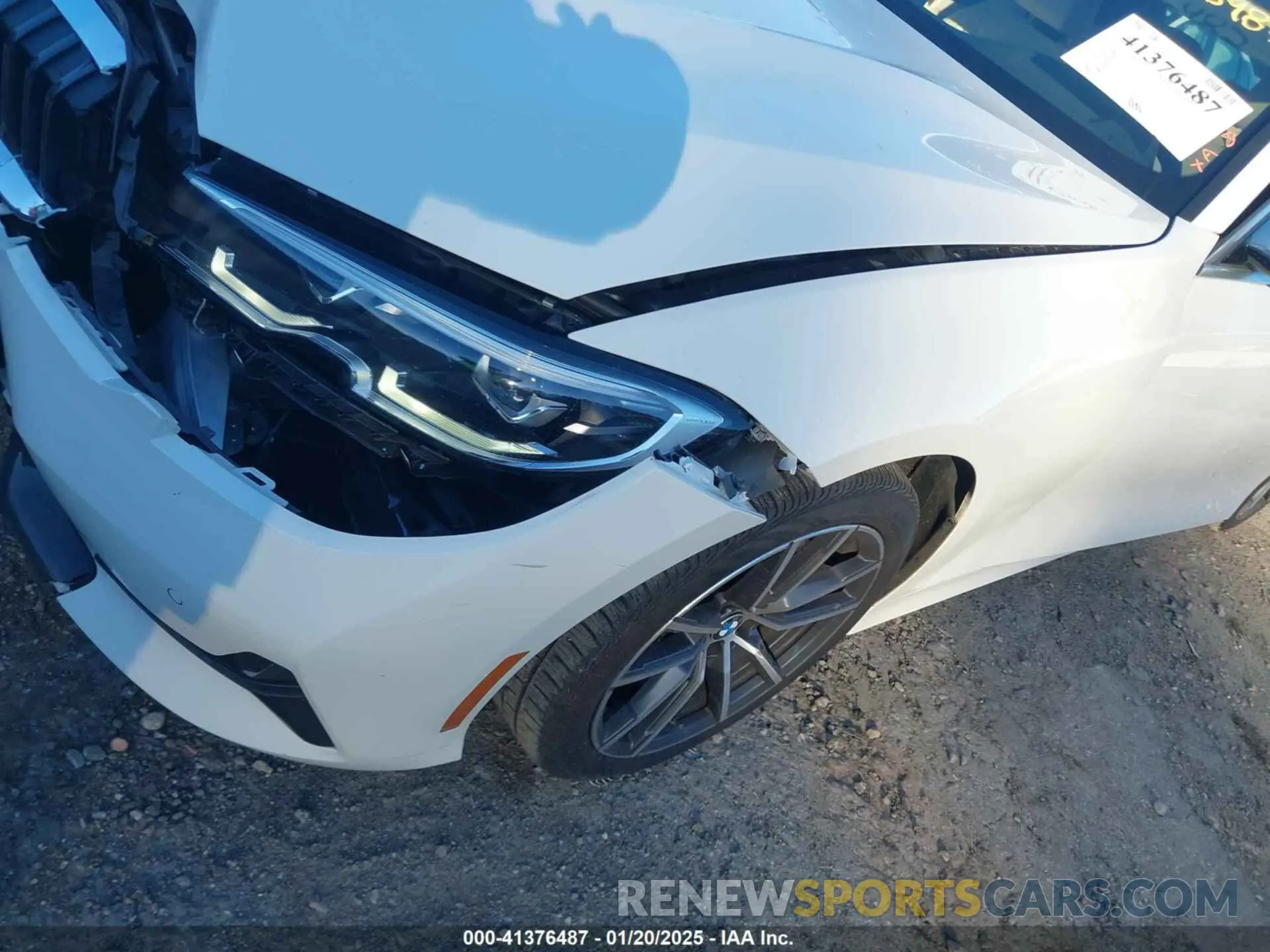12 fotografías del automóvil dañado 3MW5R1J06L8B11272 BMW 330I 2020