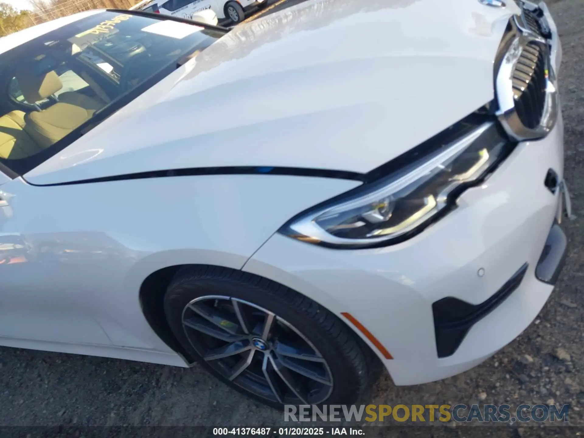 18 fotografías del automóvil dañado 3MW5R1J06L8B11272 BMW 330I 2020
