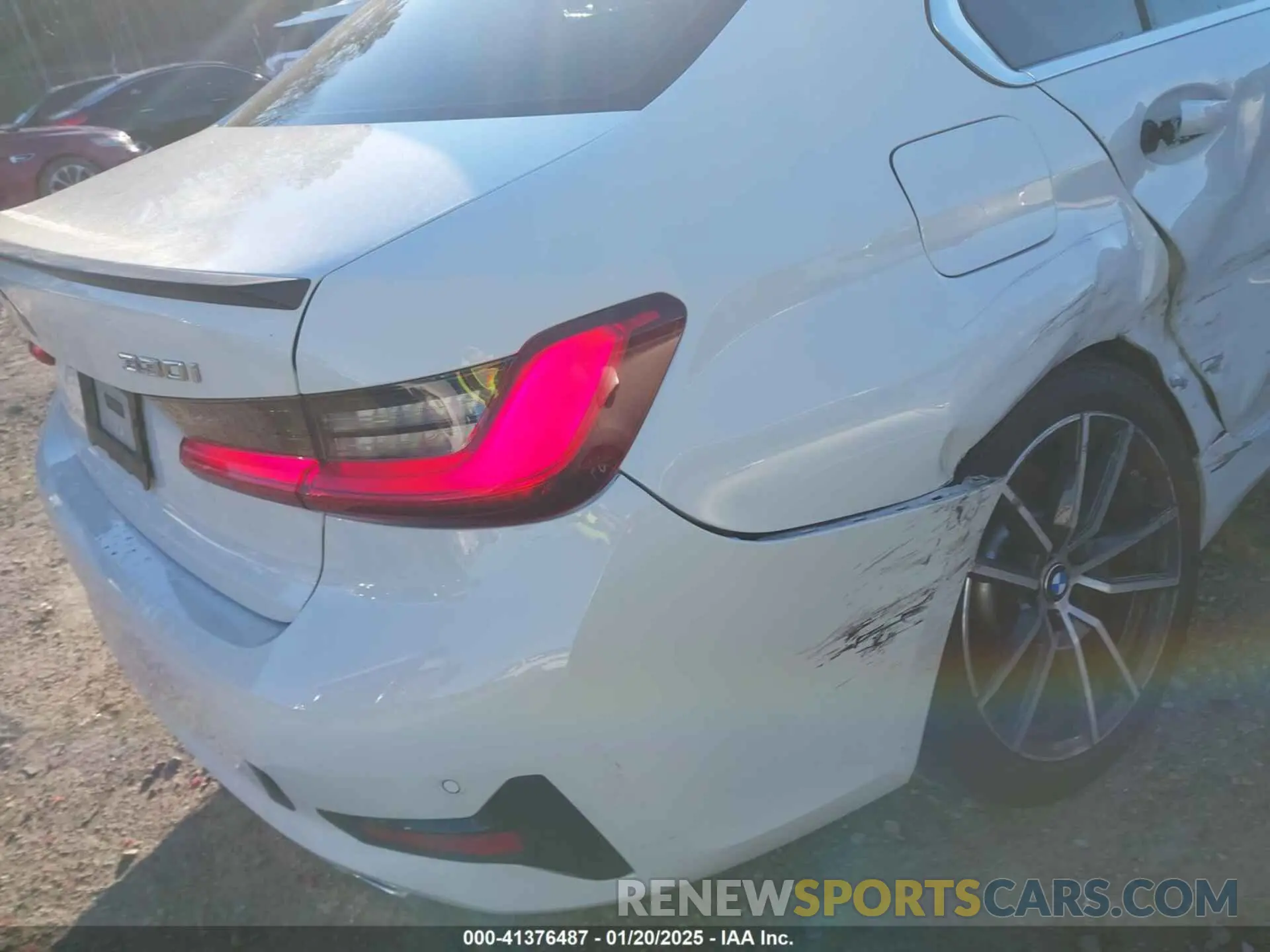 20 fotografías del automóvil dañado 3MW5R1J06L8B11272 BMW 330I 2020