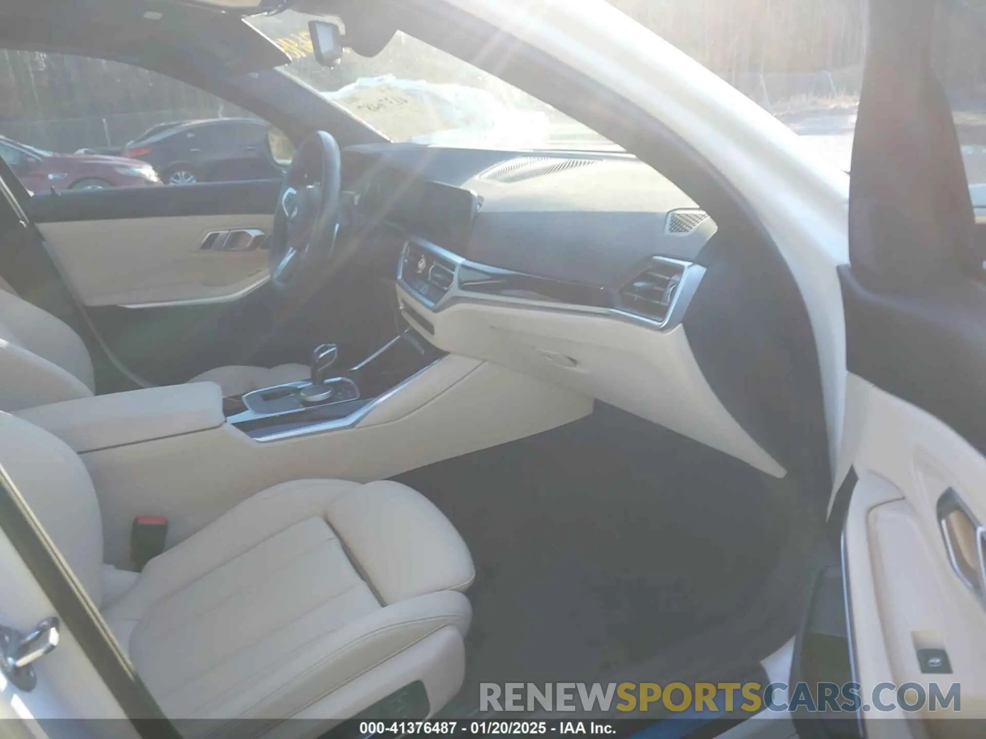 5 fotografías del automóvil dañado 3MW5R1J06L8B11272 BMW 330I 2020