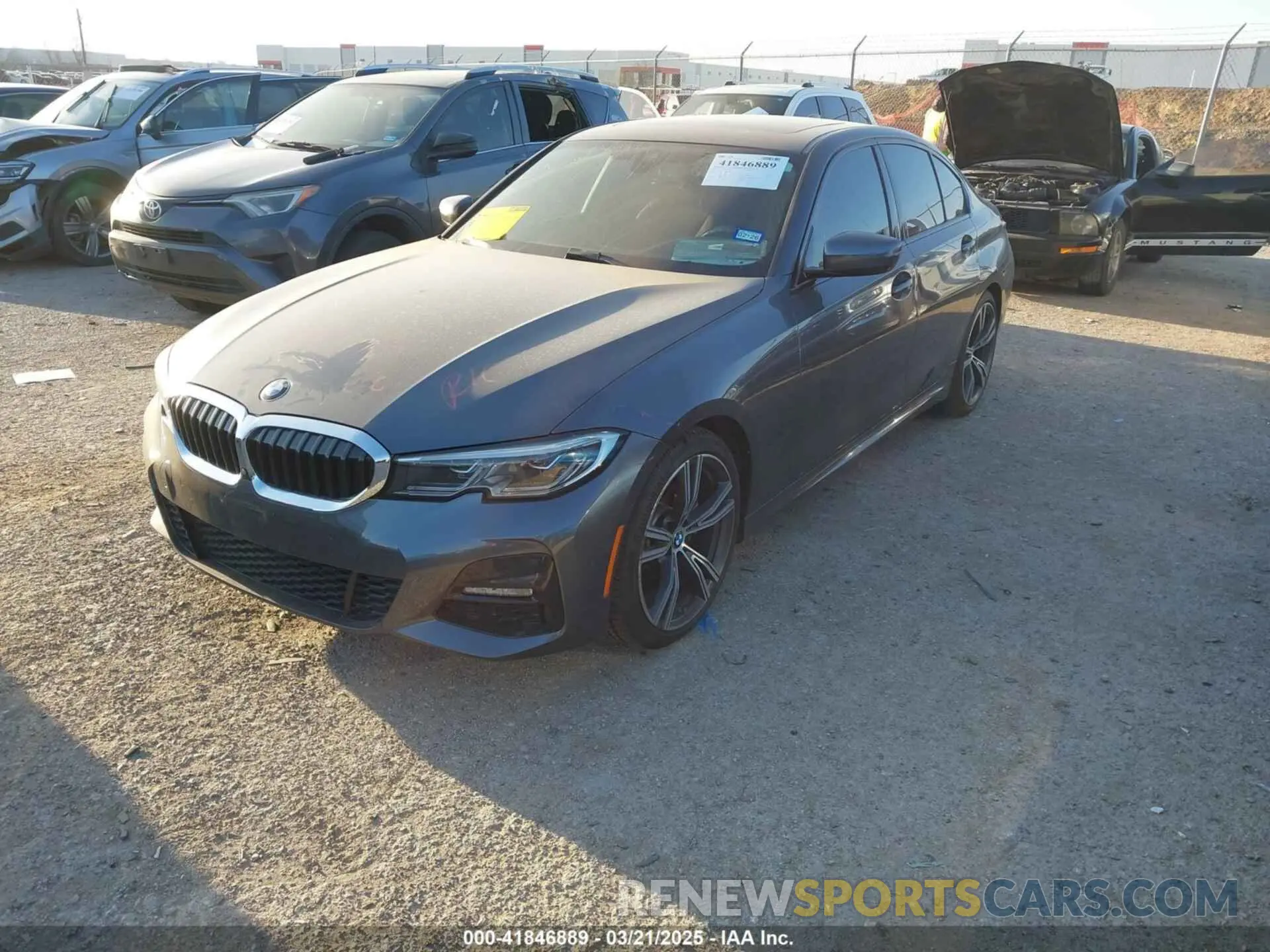 2 fotografías del automóvil dañado 3MW5R1J06L8B17024 BMW 330I 2020