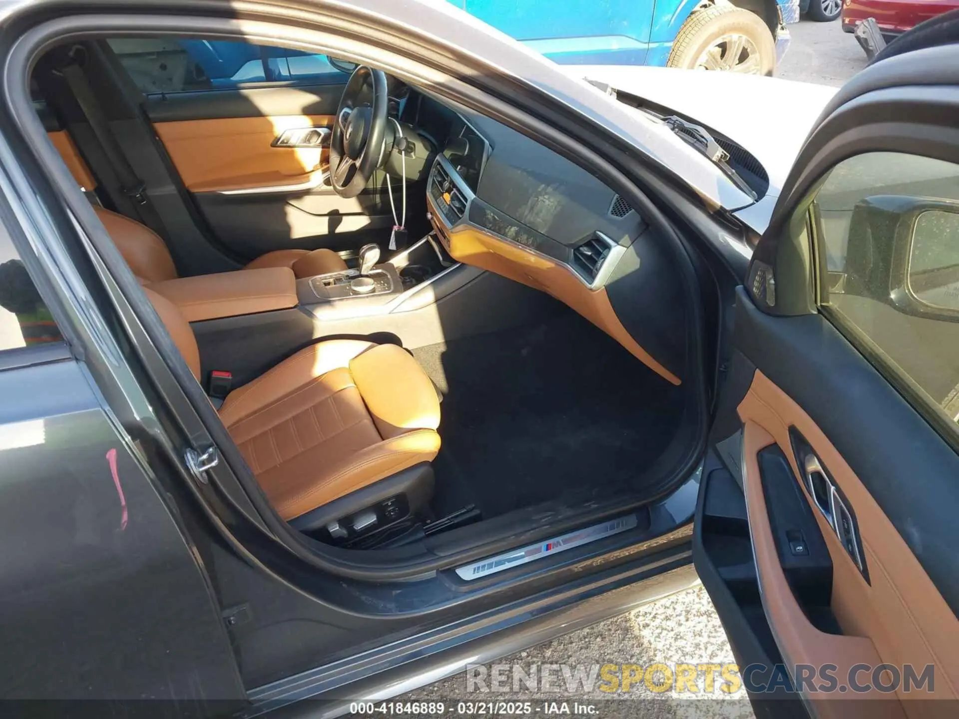 5 fotografías del automóvil dañado 3MW5R1J06L8B17024 BMW 330I 2020