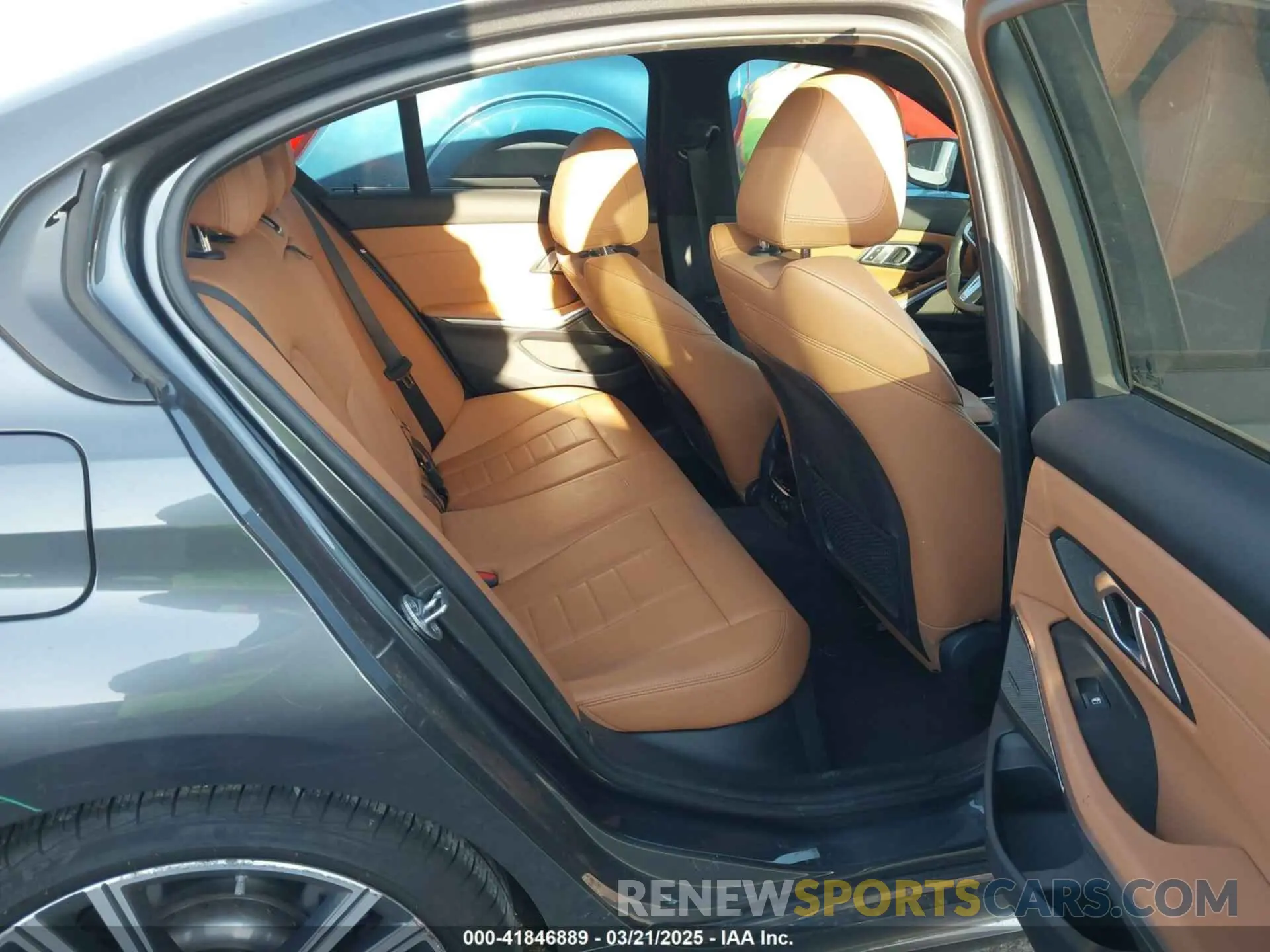8 fotografías del automóvil dañado 3MW5R1J06L8B17024 BMW 330I 2020
