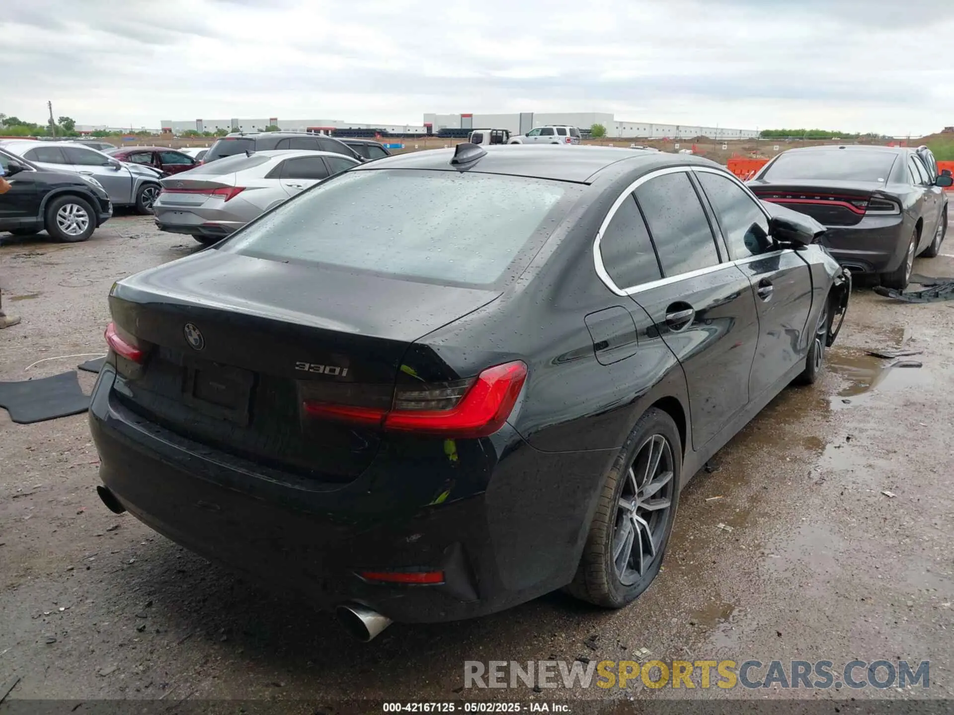 4 fotografías del automóvil dañado 3MW5R1J06L8B46331 BMW 330I 2020
