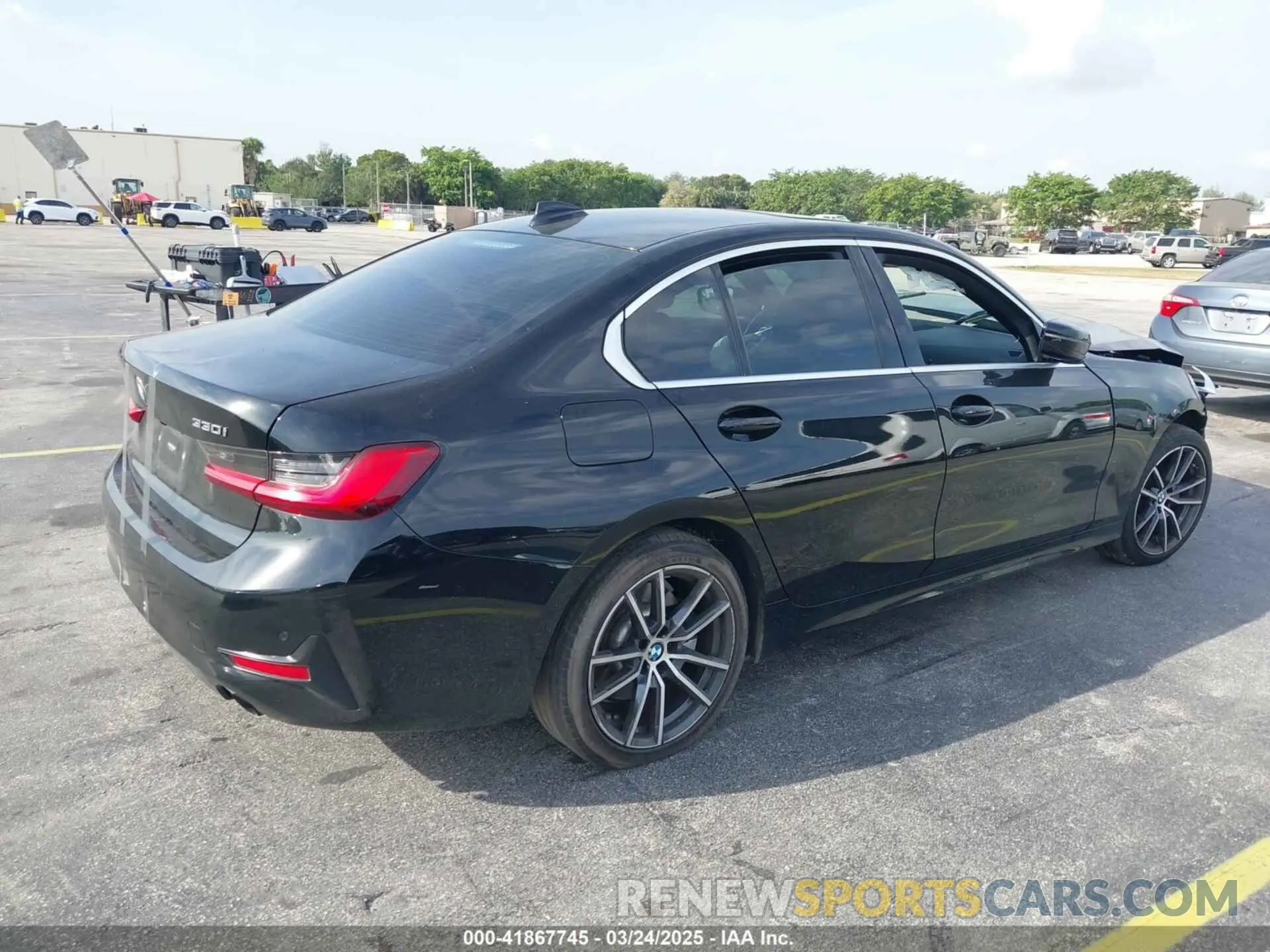 4 fotografías del automóvil dañado 3MW5R1J07L8B22314 BMW 330I 2020