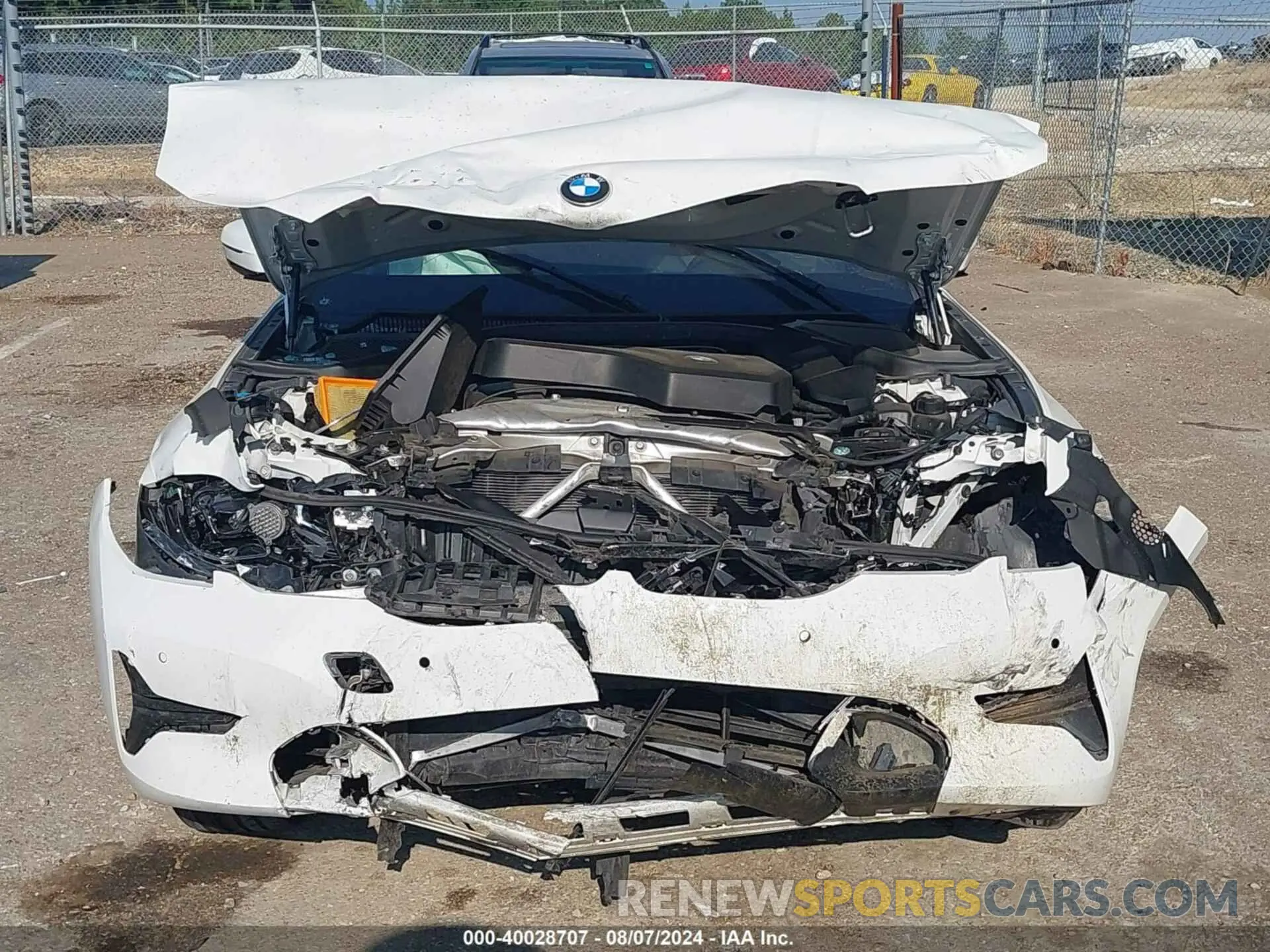 12 fotografías del automóvil dañado 3MW5R1J09L8B24520 BMW 330I 2020