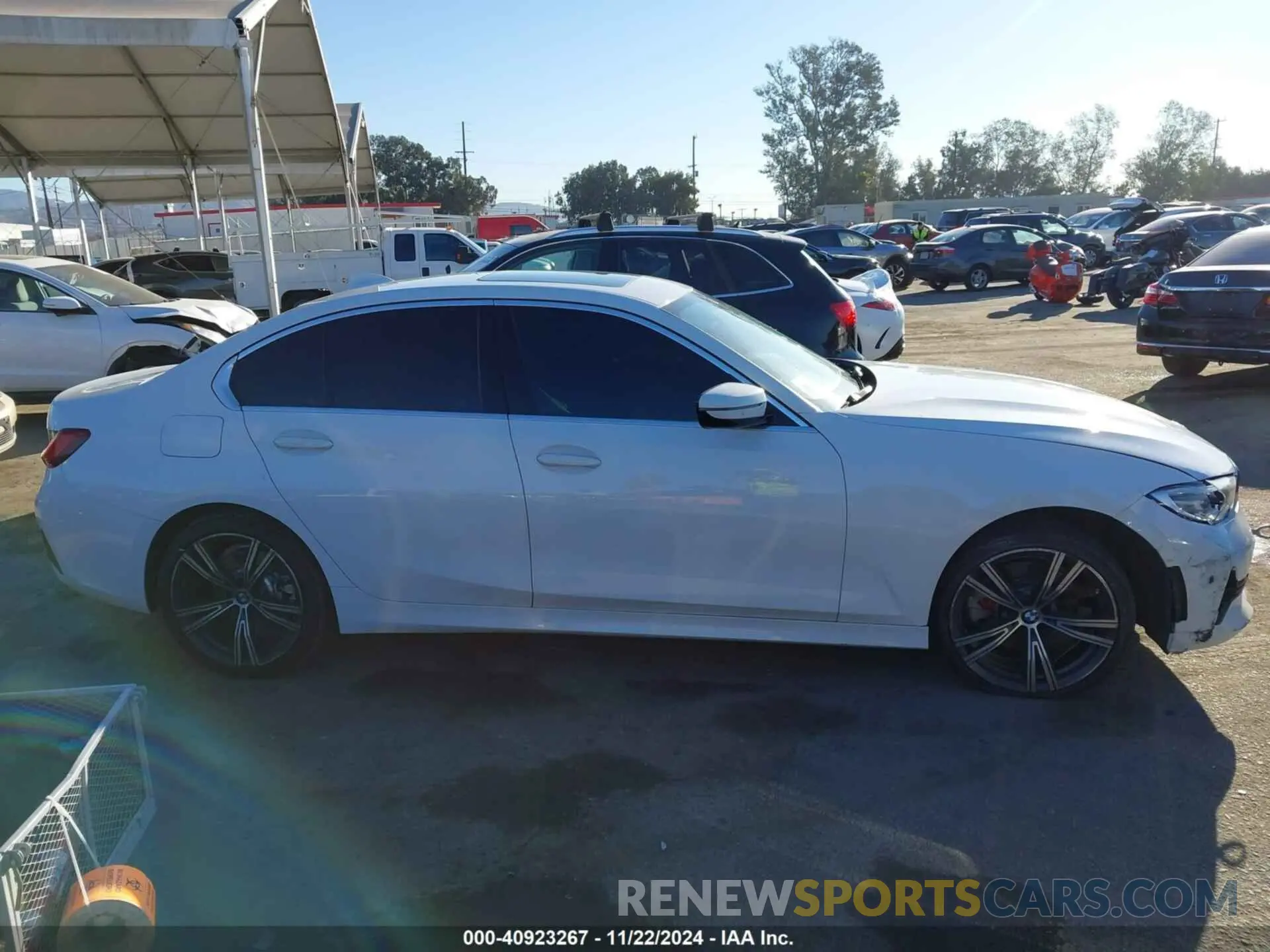 13 fotografías del automóvil dañado 3MW5R1J09L8B27417 BMW 330I 2020