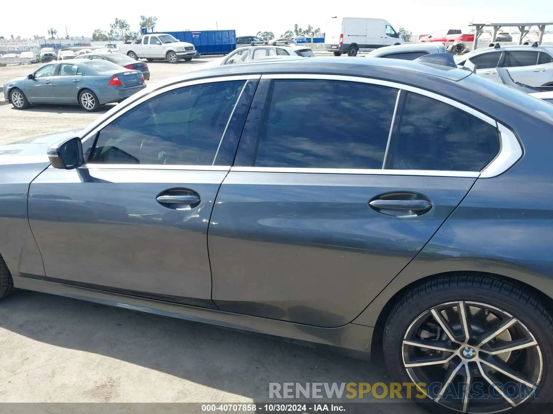 14 fotografías del automóvil dañado 3MW5R1J0XL8B23022 BMW 330I 2020