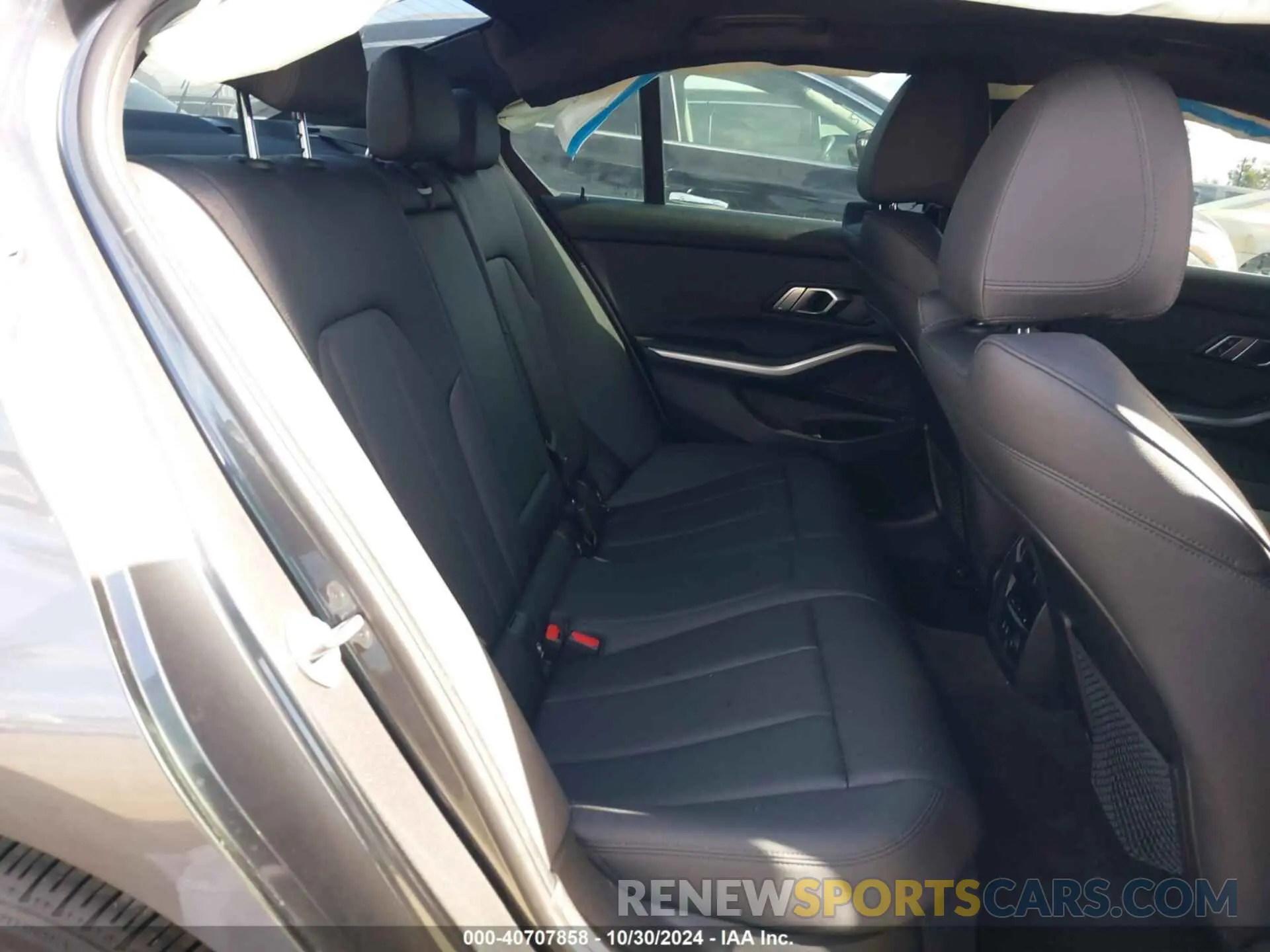 8 fotografías del automóvil dañado 3MW5R1J0XL8B23022 BMW 330I 2020