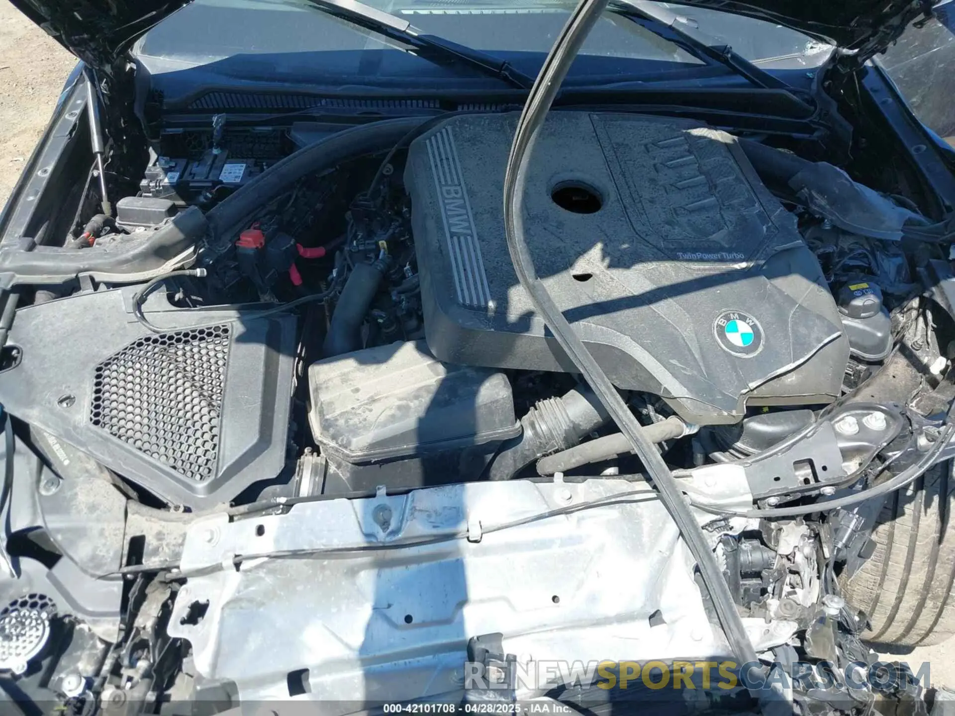 10 fotografías del automóvil dañado 3MW5R1J0XL8B30004 BMW 330I 2020