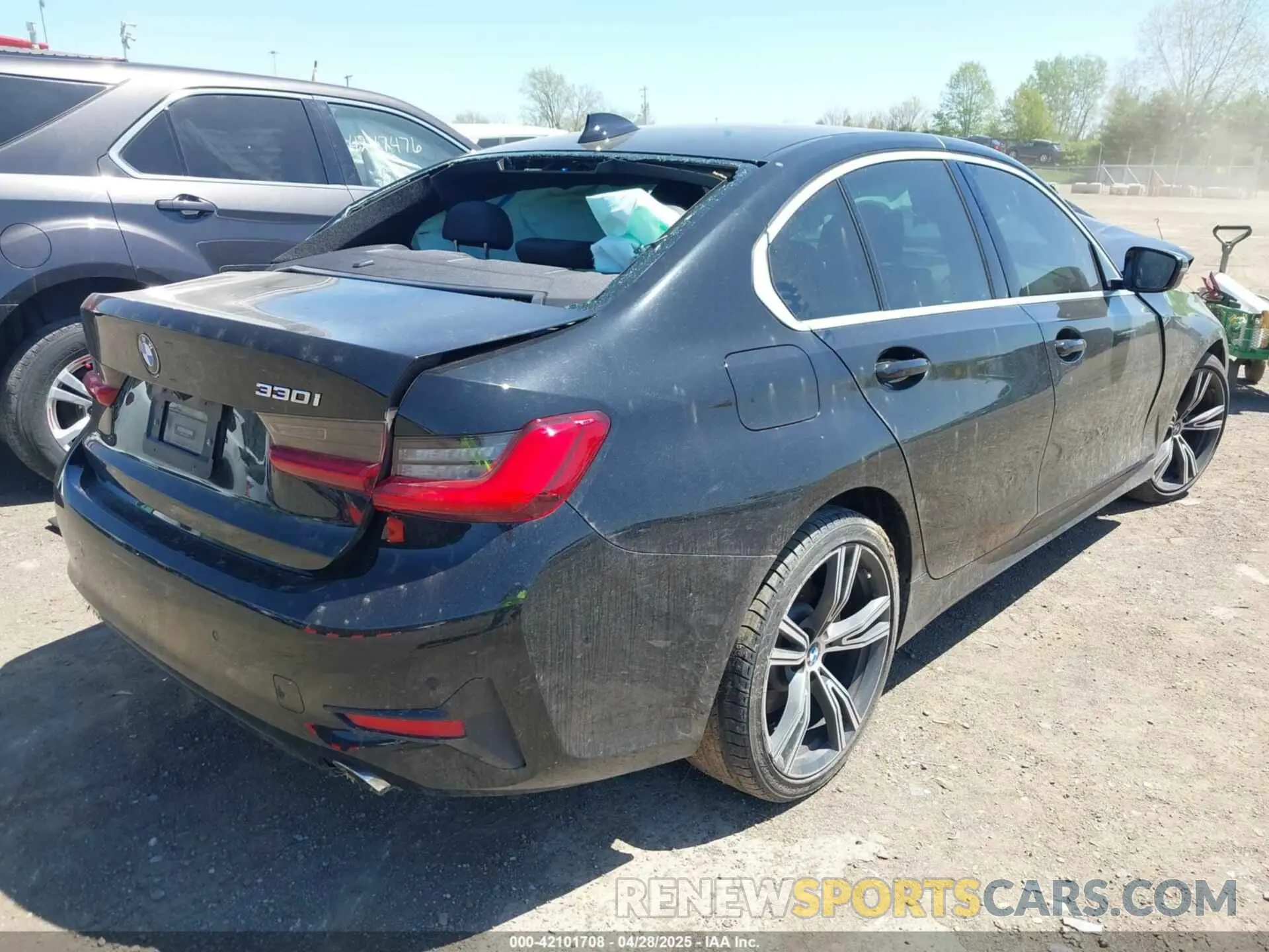 4 fotografías del automóvil dañado 3MW5R1J0XL8B30004 BMW 330I 2020