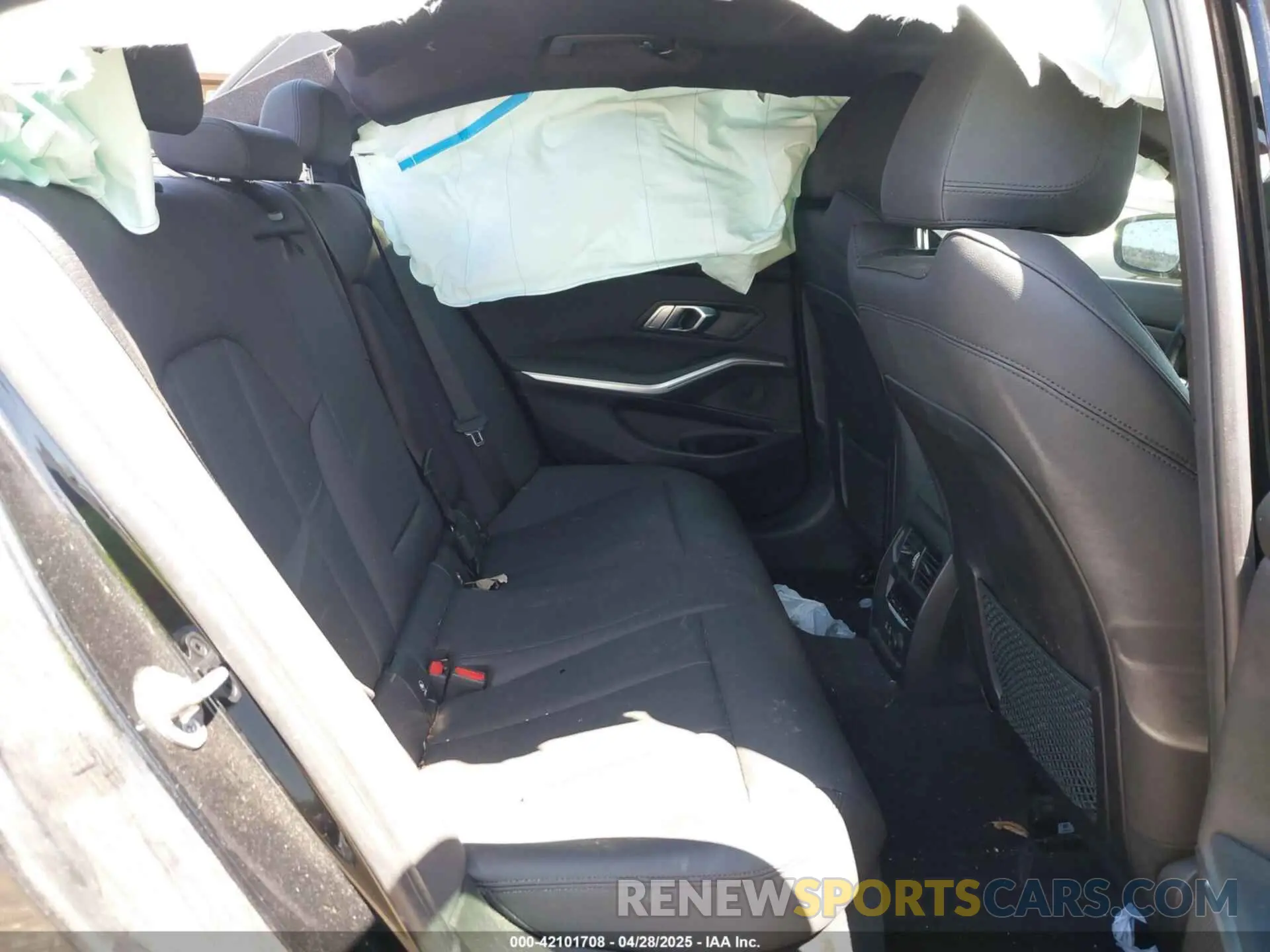 8 fotografías del automóvil dañado 3MW5R1J0XL8B30004 BMW 330I 2020