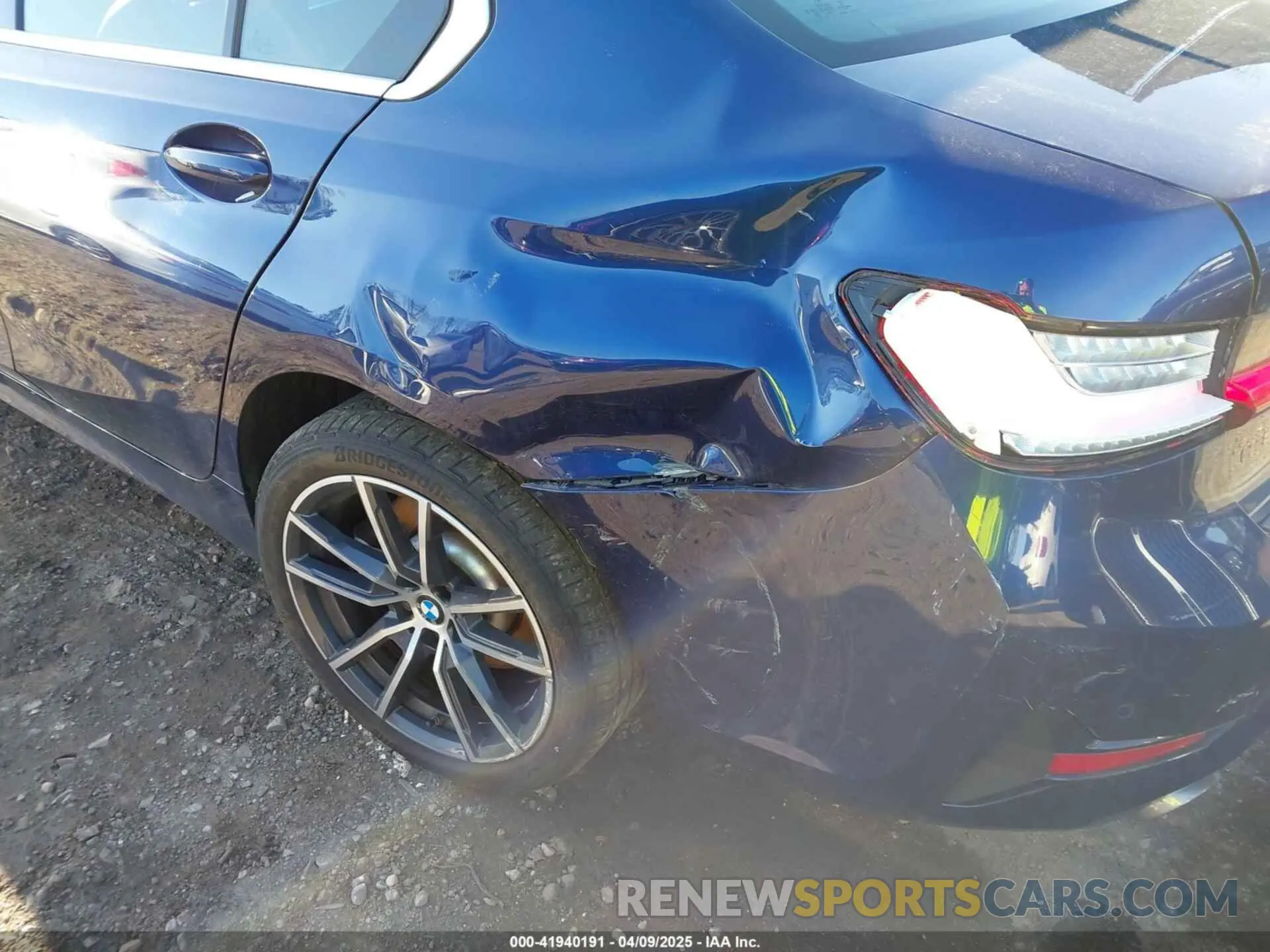 19 fotografías del automóvil dañado 3MW5R7J00L8B32413 BMW 330I 2020