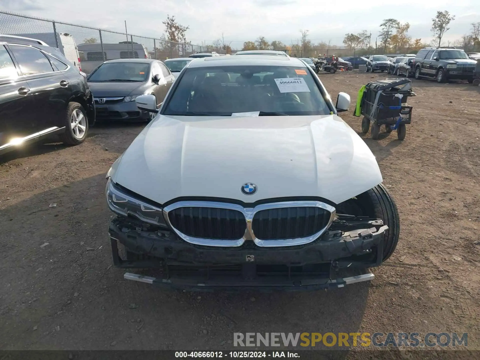 13 fotografías del automóvil dañado 3MW5R7J01L8B05074 BMW 330I 2020