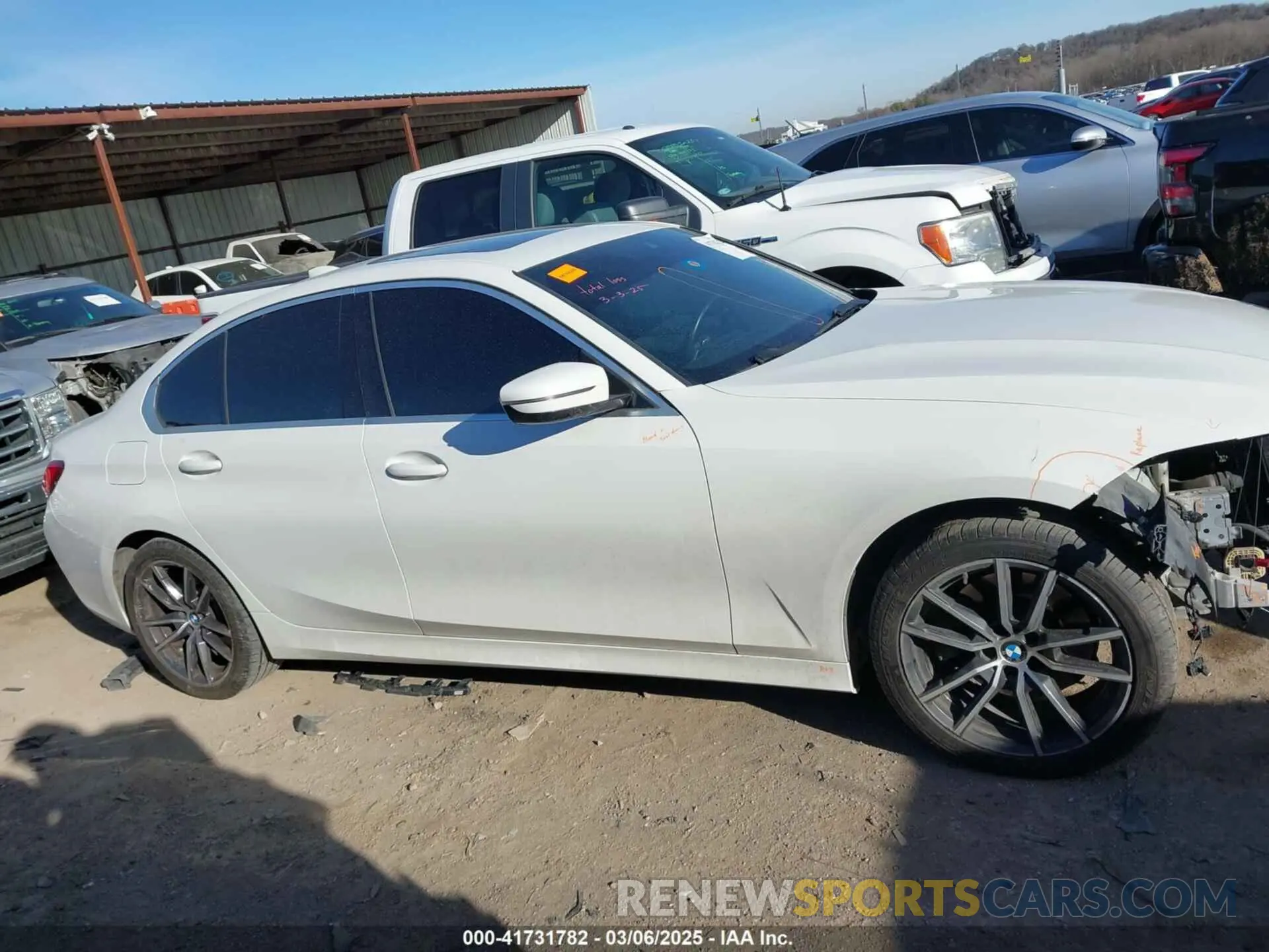 14 fotografías del automóvil dañado 3MW5R7J01L8B06063 BMW 330I 2020