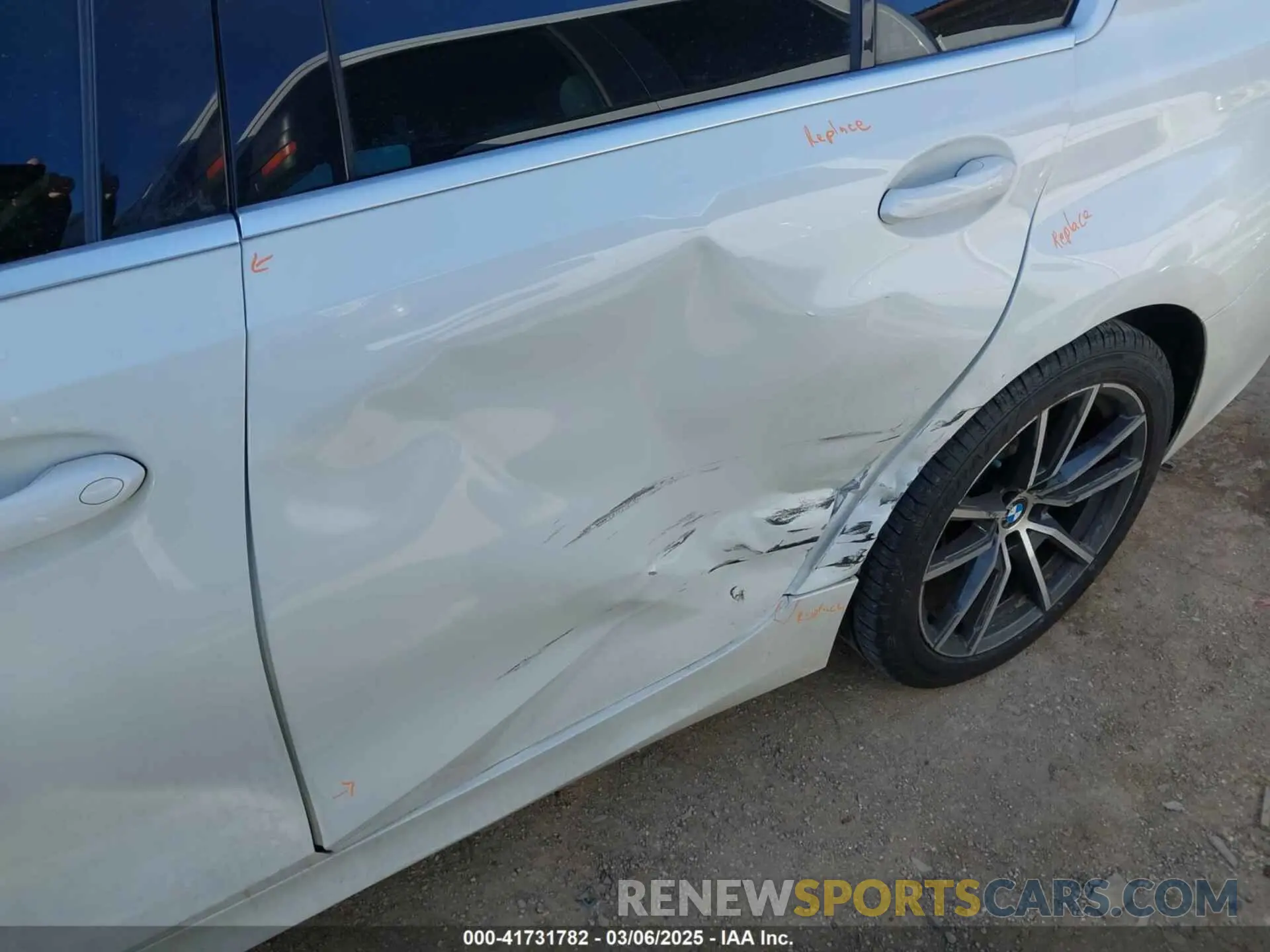 18 fotografías del automóvil dañado 3MW5R7J01L8B06063 BMW 330I 2020