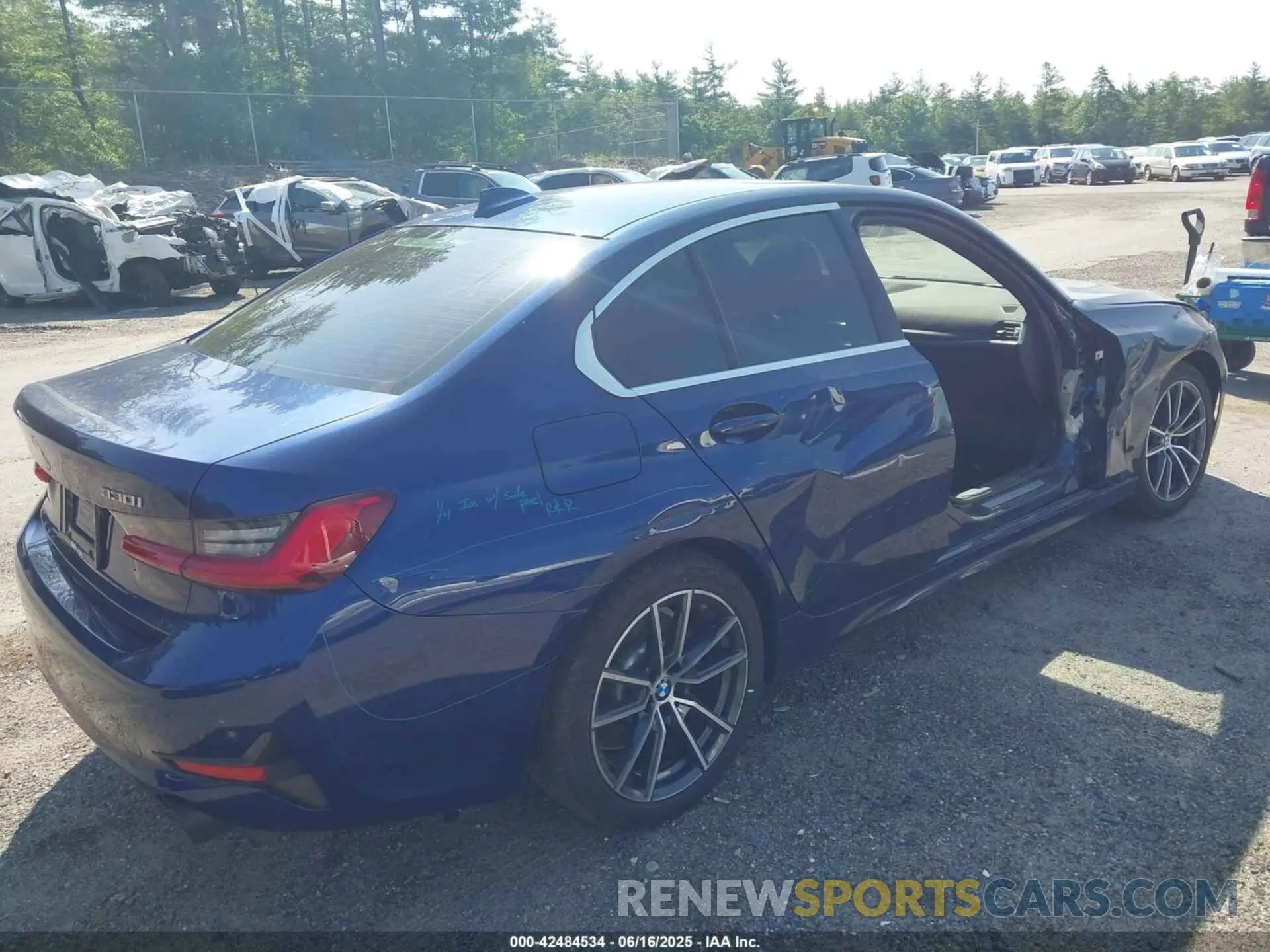 4 fotografías del automóvil dañado 3MW5R7J01L8B09898 BMW 330I 2020