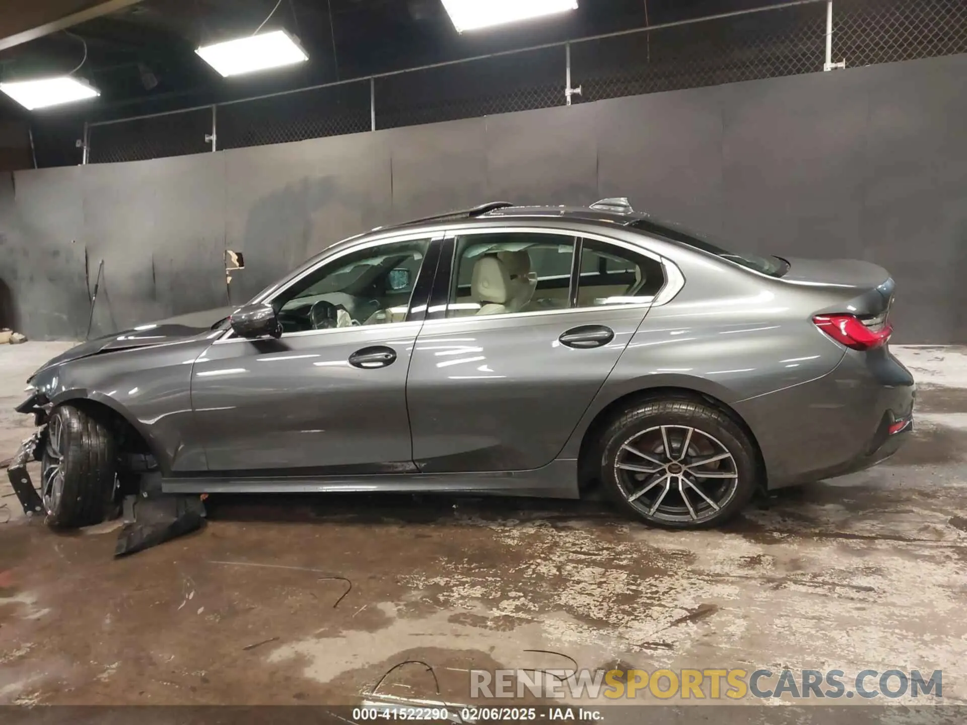 15 fotografías del automóvil dañado 3MW5R7J01L8B17306 BMW 330I 2020