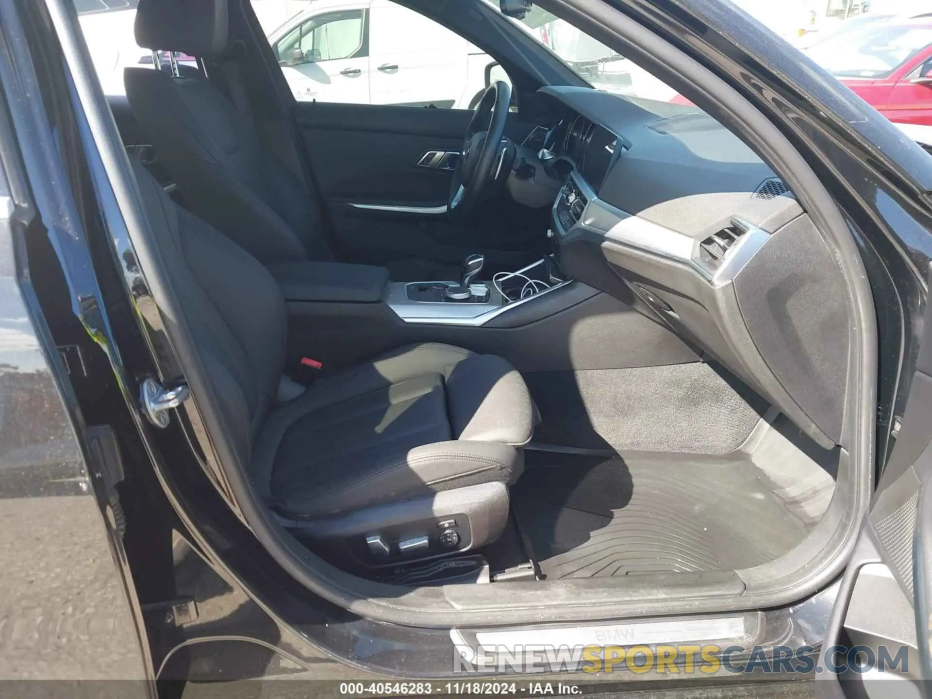 5 fotografías del automóvil dañado 3MW5R7J02L8B22935 BMW 330I 2020