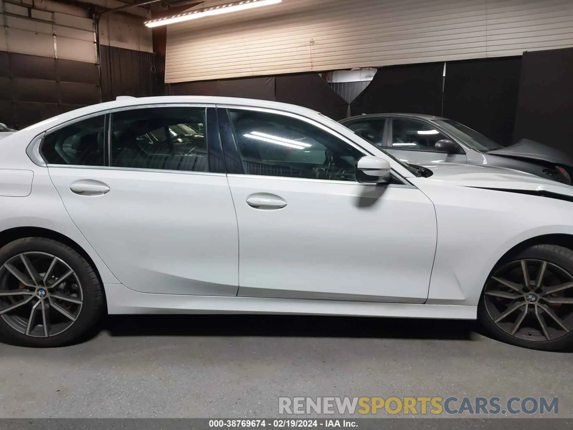 13 fotografías del automóvil dañado 3MW5R7J03L8B44703 BMW 330I 2020
