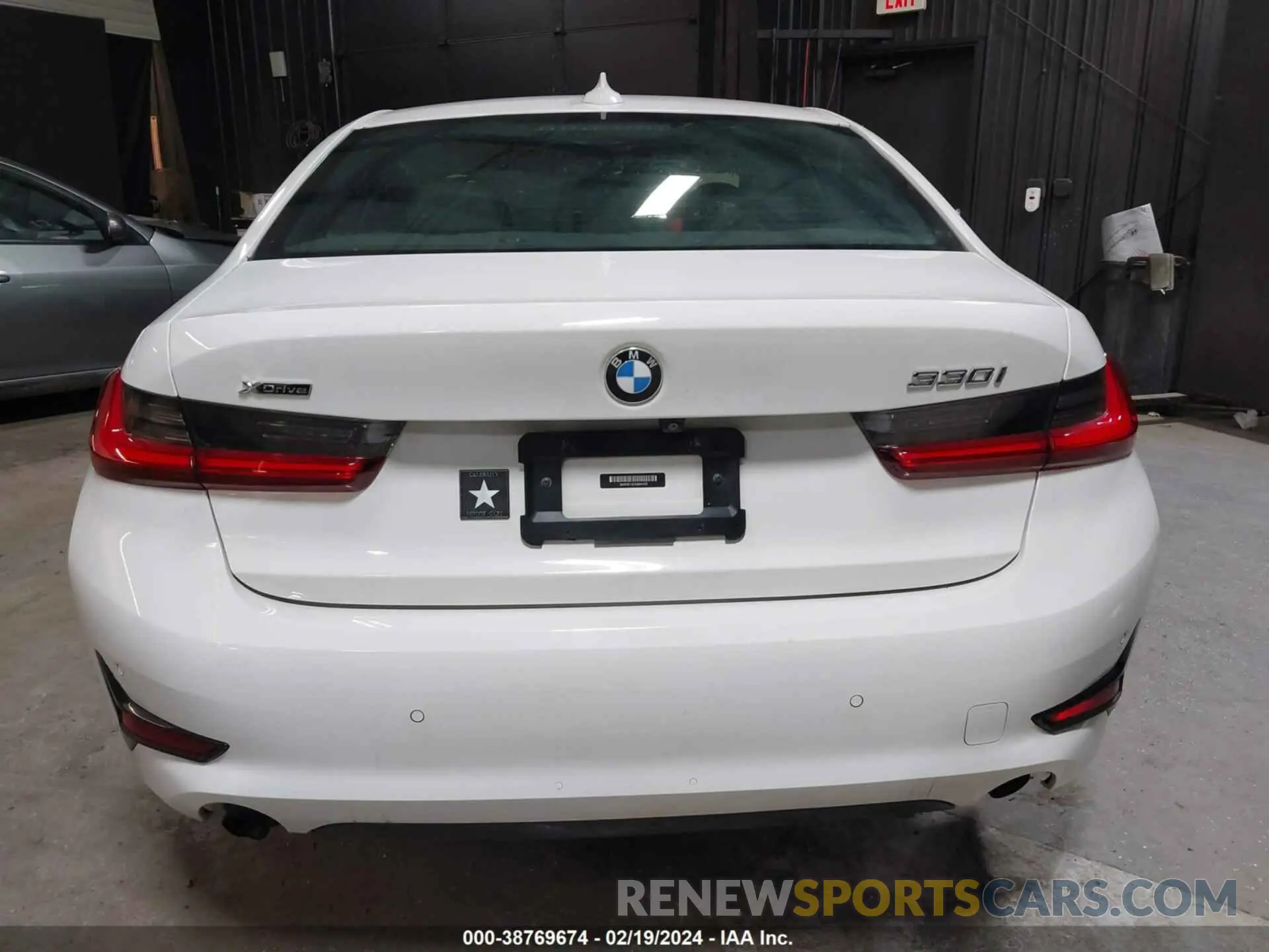 16 fotografías del automóvil dañado 3MW5R7J03L8B44703 BMW 330I 2020