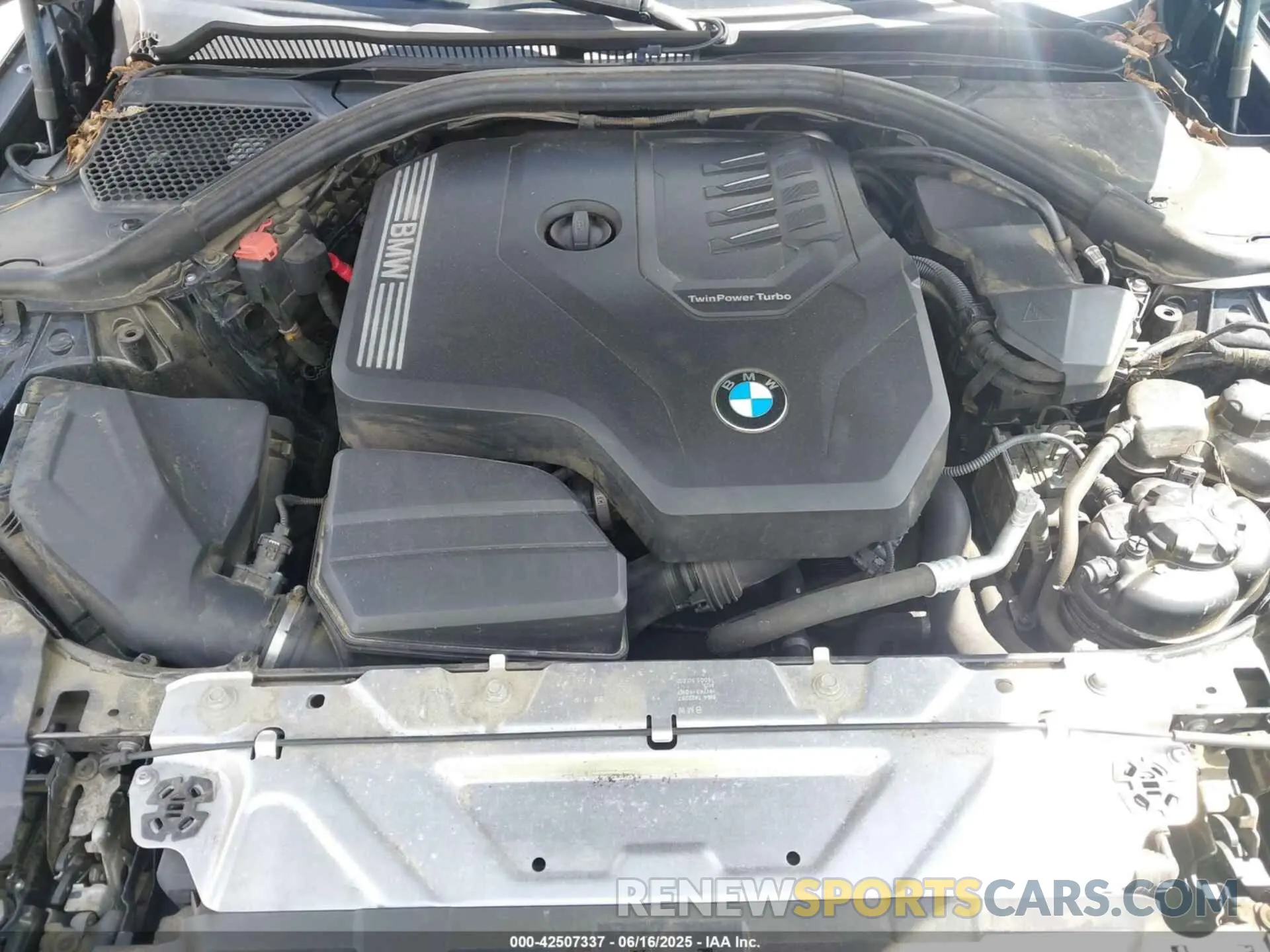 10 fotografías del automóvil dañado 3MW5R7J04L8B08616 BMW 330I 2020