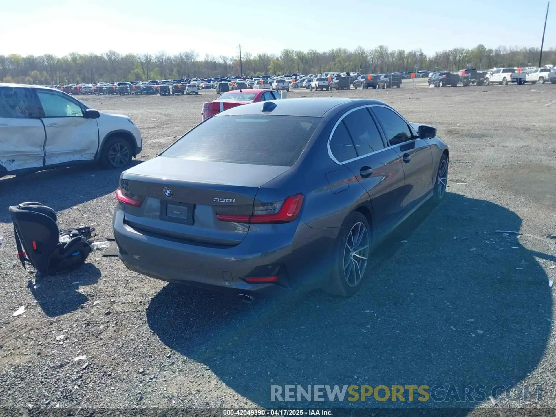 4 fotografías del automóvil dañado 3MW5R7J07L8B16676 BMW 330I 2020