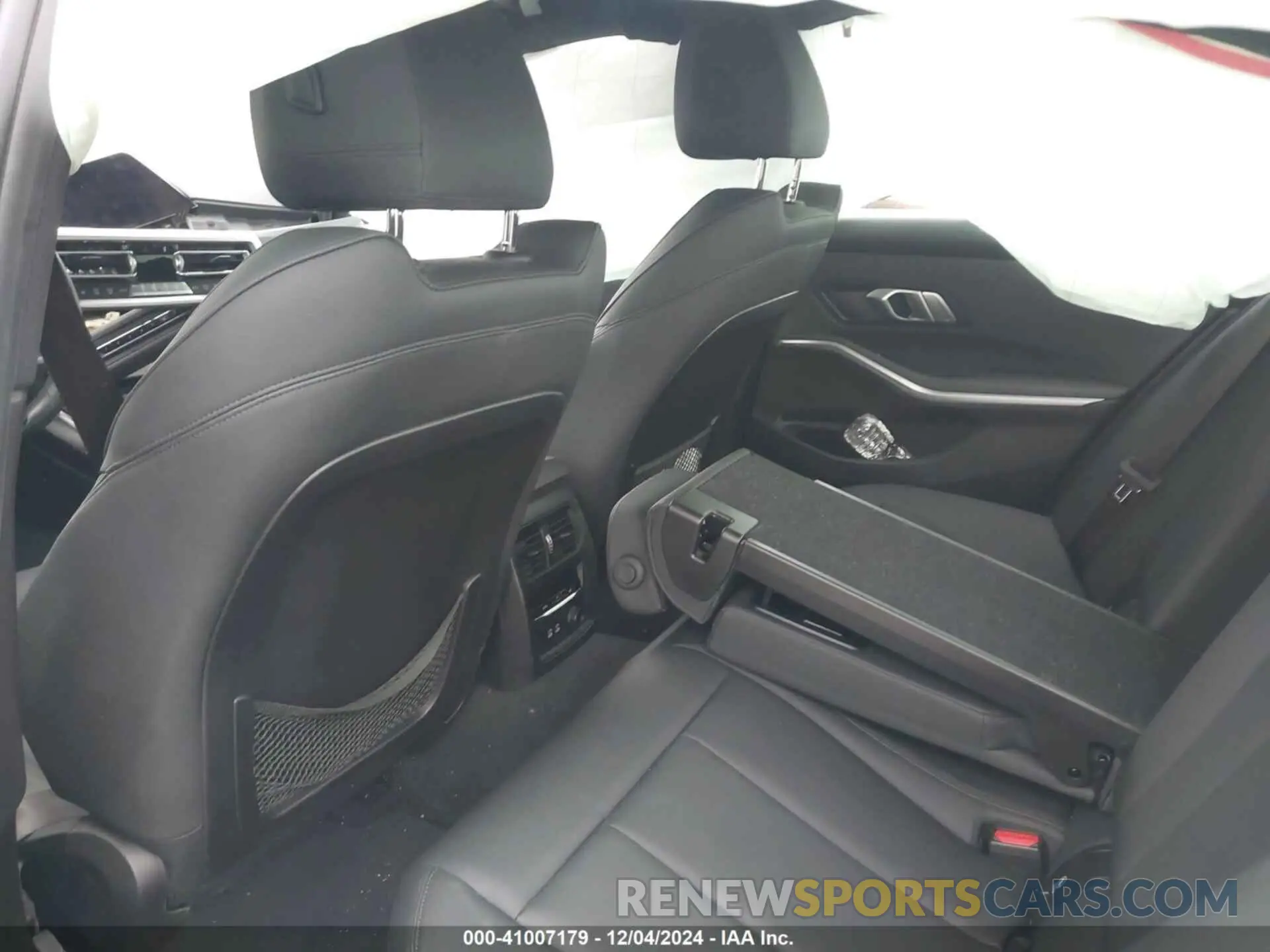 8 fotografías del automóvil dañado 3MW5R7J08L8B45524 BMW 330I 2020