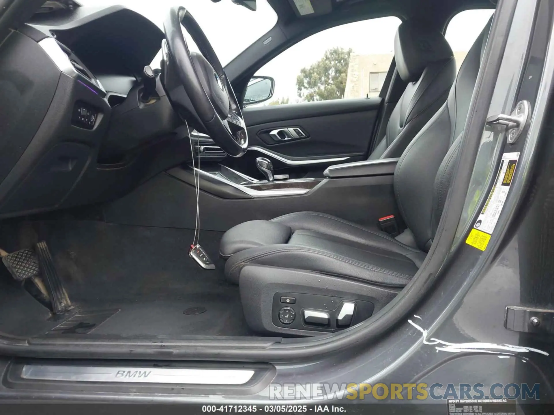 6 fotografías del automóvil dañado WBA5R1C01LFH44947 BMW 330I 2020