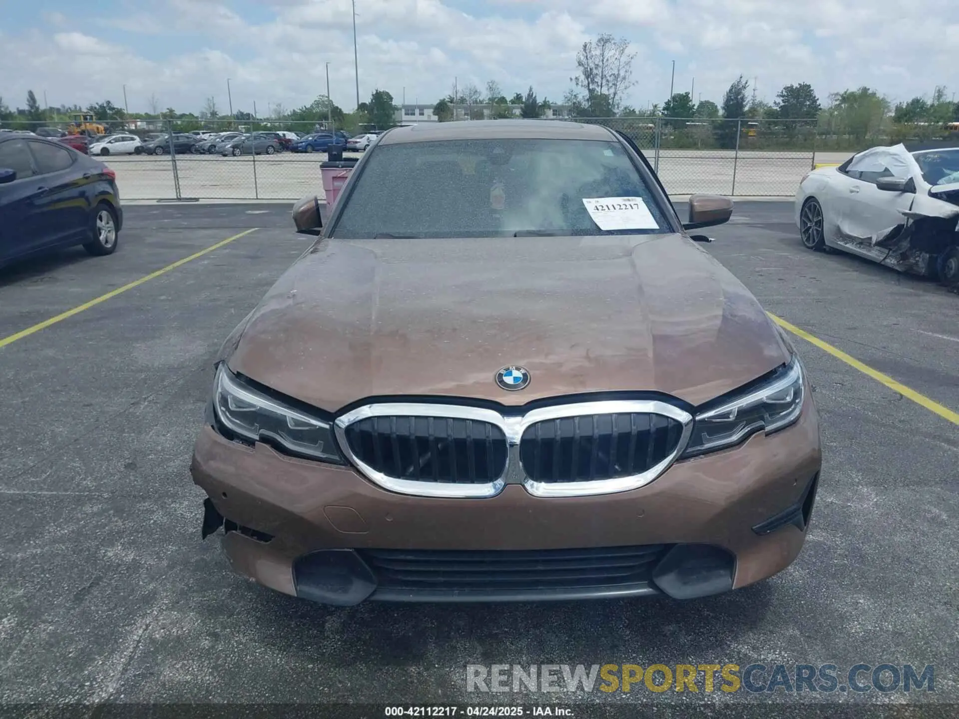 12 fotografías del automóvil dañado WBA5R1C05LFH82648 BMW 330I 2020