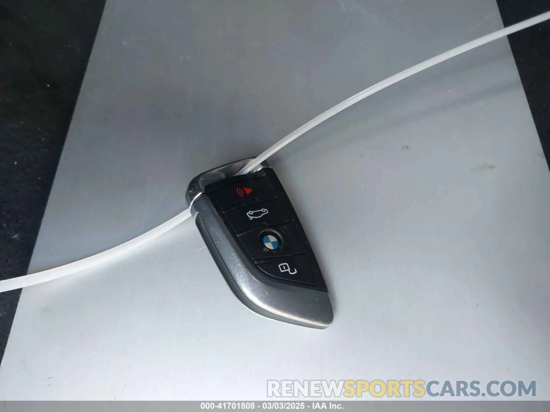 11 fotografías del automóvil dañado WBA5R1C06LFH52851 BMW 330I 2020