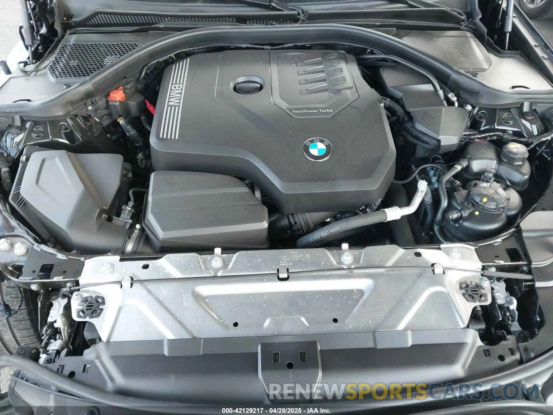 10 fotografías del automóvil dañado WBA5R1C07LFH37243 BMW 330I 2020