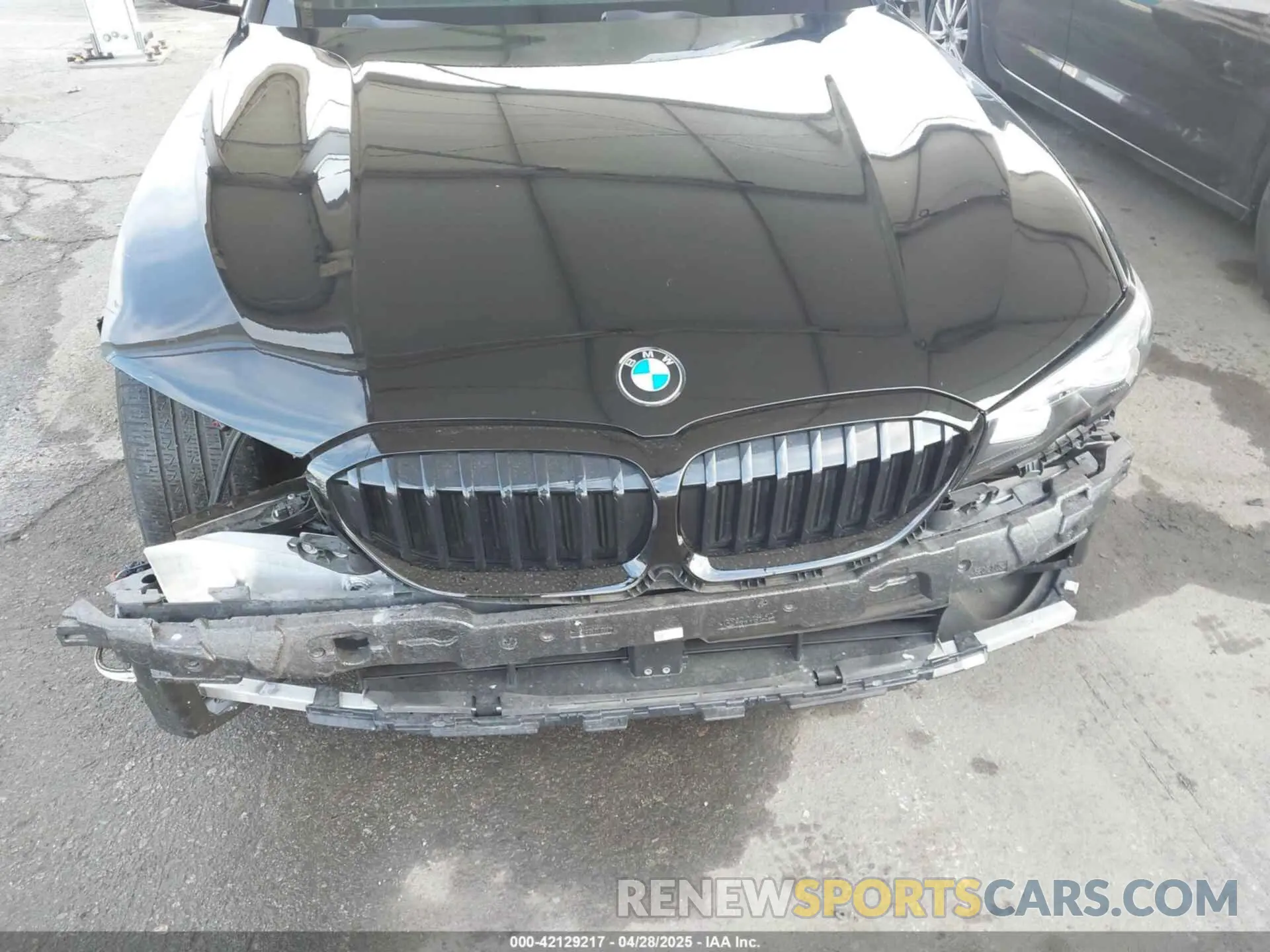 18 fotografías del automóvil dañado WBA5R1C07LFH37243 BMW 330I 2020