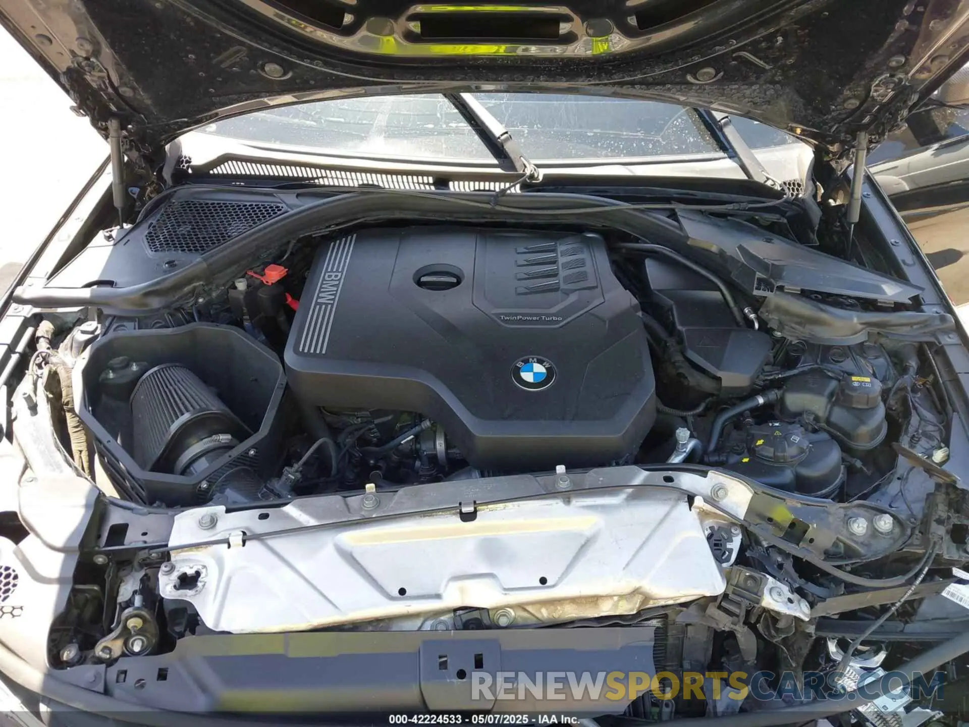 10 fotografías del automóvil dañado WBA5R1C09LFH43559 BMW 330I 2020