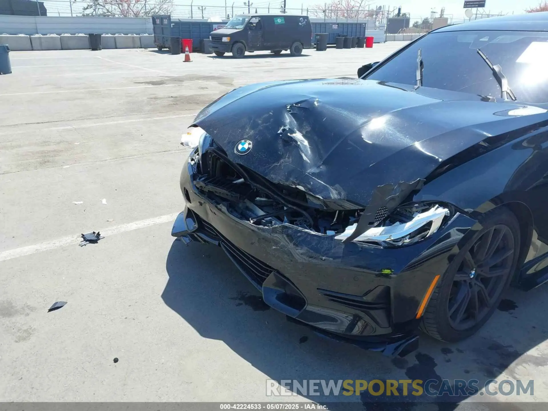 6 fotografías del automóvil dañado WBA5R1C09LFH43559 BMW 330I 2020