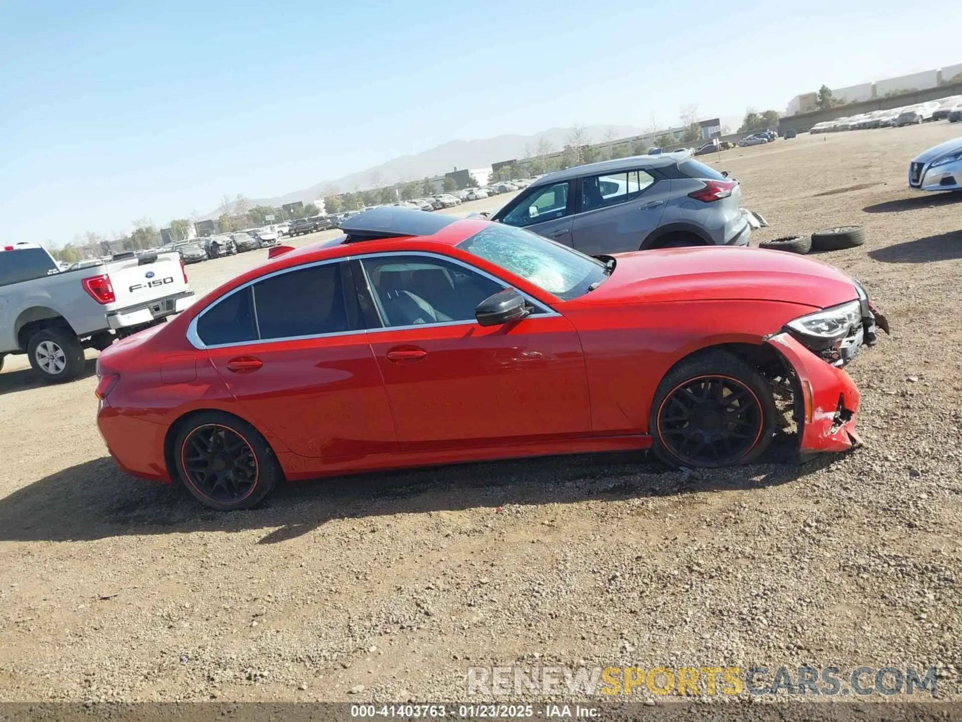 13 fotografías del automóvil dañado WBA5R1C0XLFH84640 BMW 330I 2020