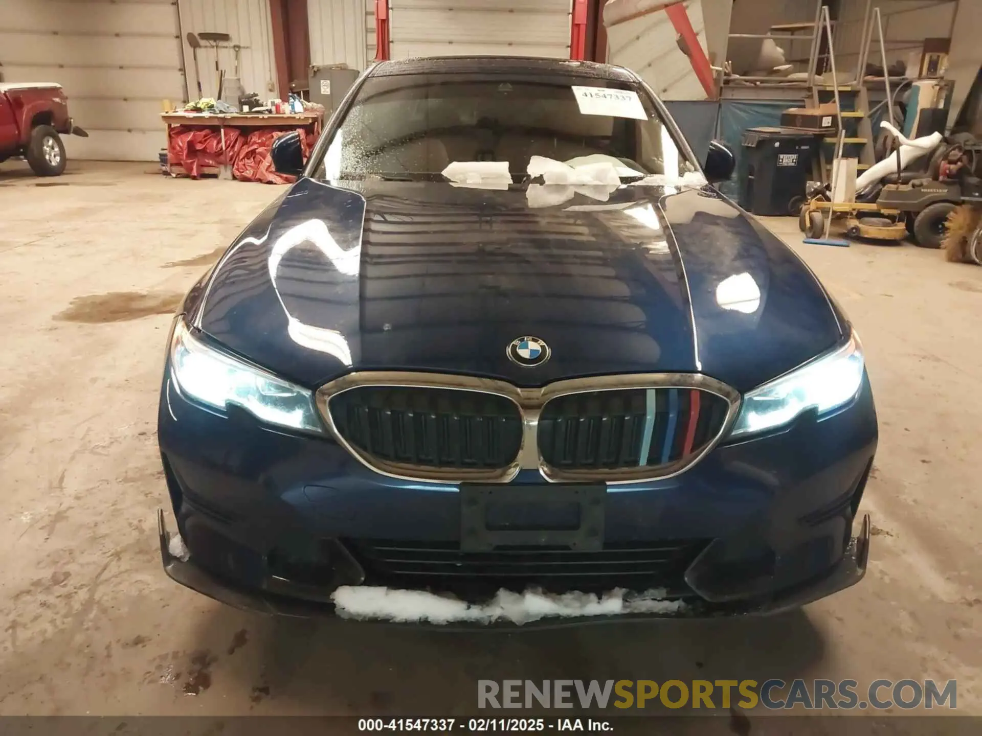 12 fotografías del automóvil dañado WBA5R7C01LFH45079 BMW 330I 2020