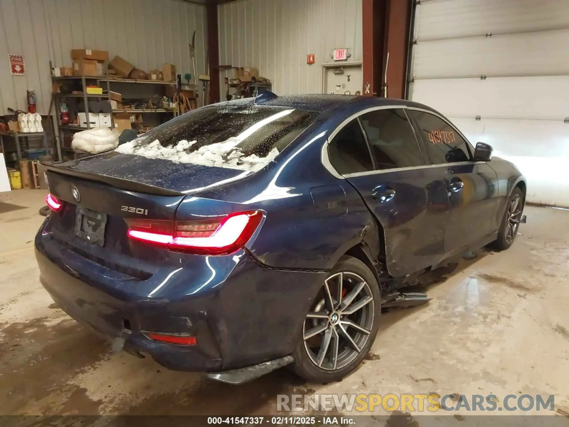4 fotografías del automóvil dañado WBA5R7C01LFH45079 BMW 330I 2020
