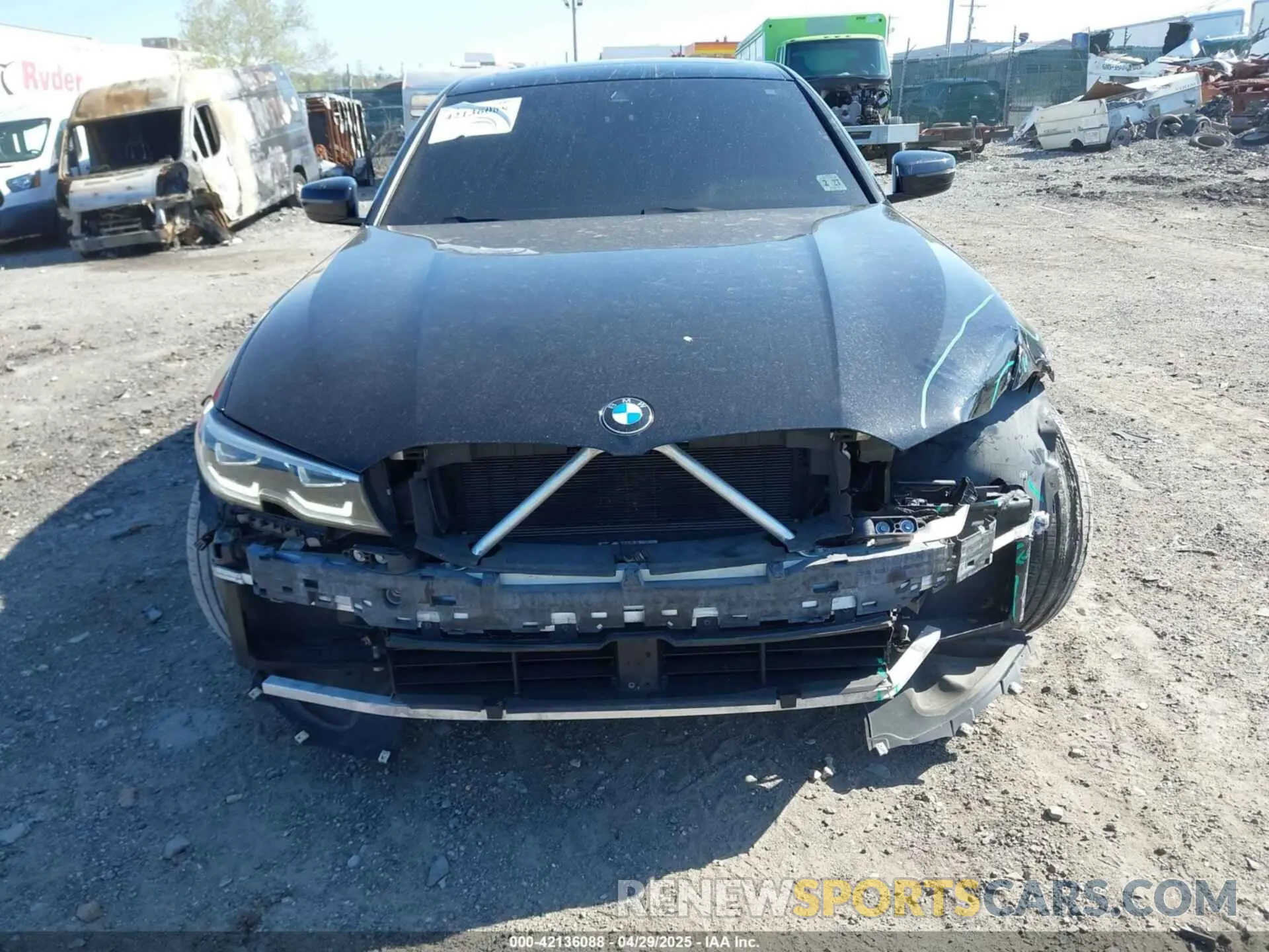 11 fotografías del automóvil dañado WBA5R7C01LFH48872 BMW 330I 2020