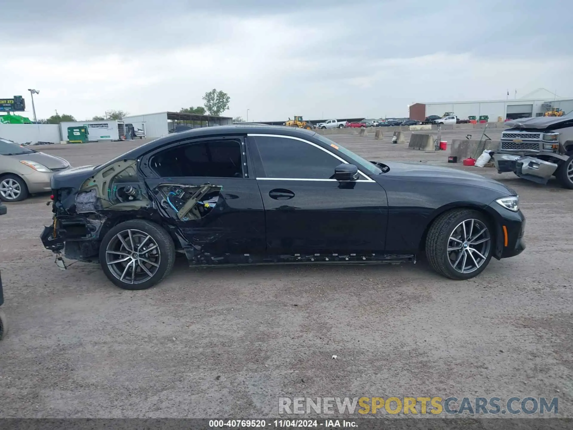 14 fotografías del automóvil dañado WBA5R7C02LFH39694 BMW 330I 2020
