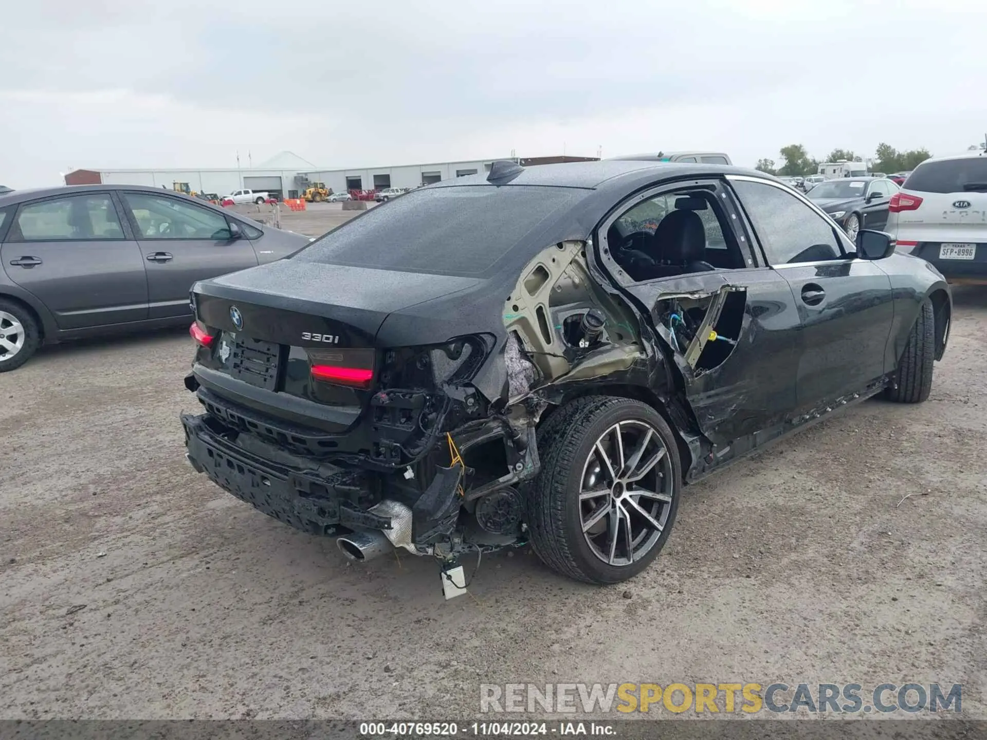 4 fotografías del automóvil dañado WBA5R7C02LFH39694 BMW 330I 2020
