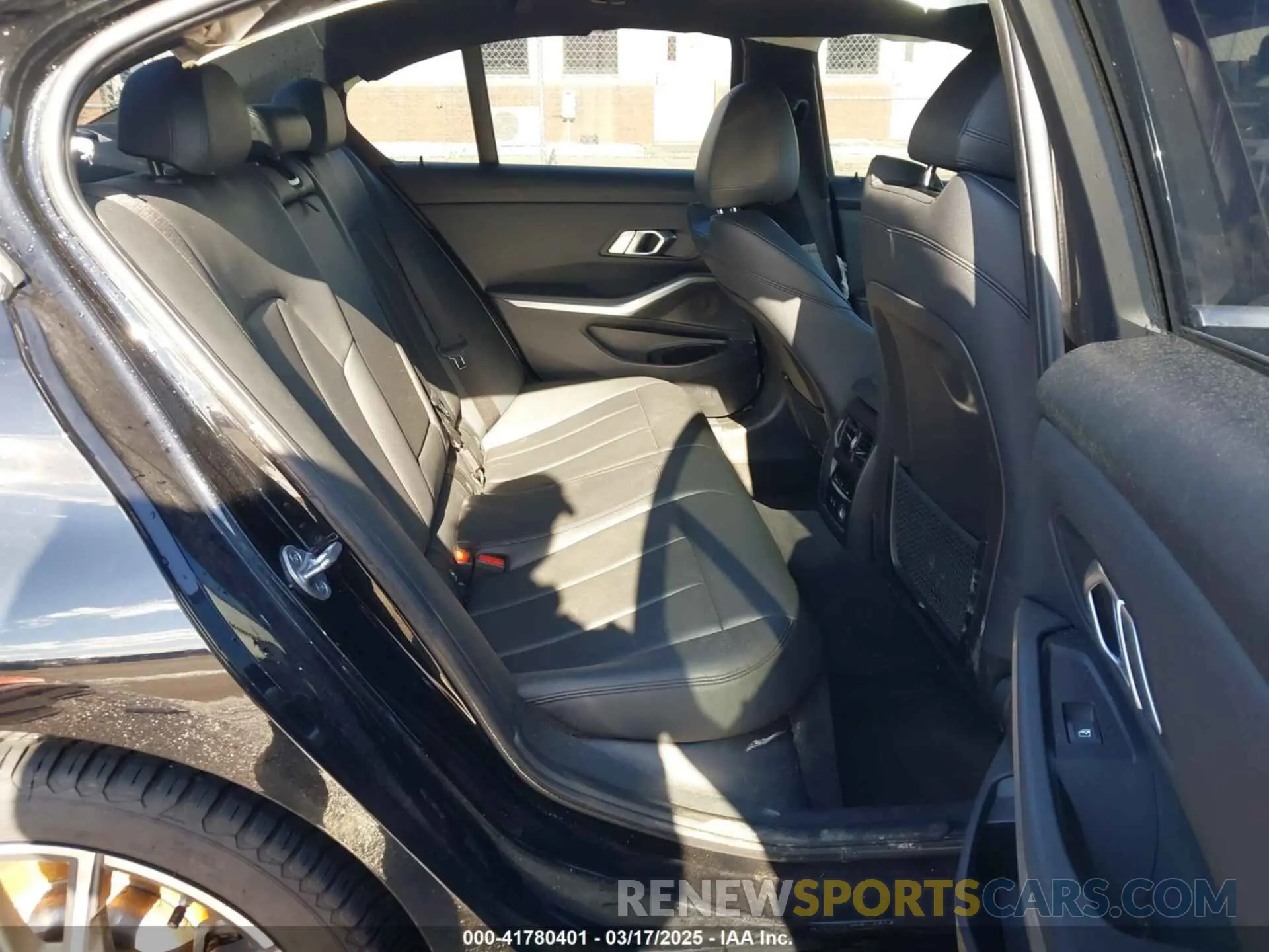 8 fotografías del automóvil dañado WBA5R7C06LFH40038 BMW 330I 2020