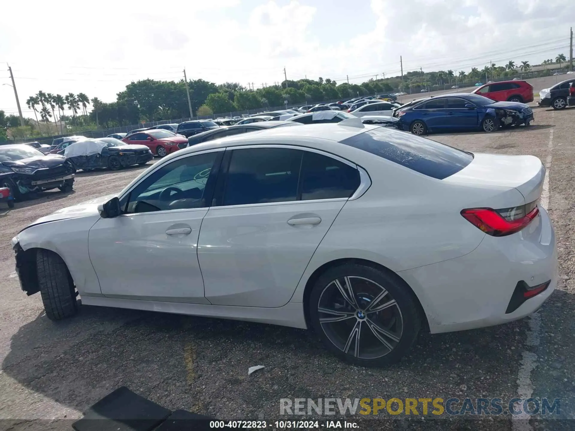 14 fotografías del automóvil dañado 3MW5R1J00M8B52627 BMW 330I 2021