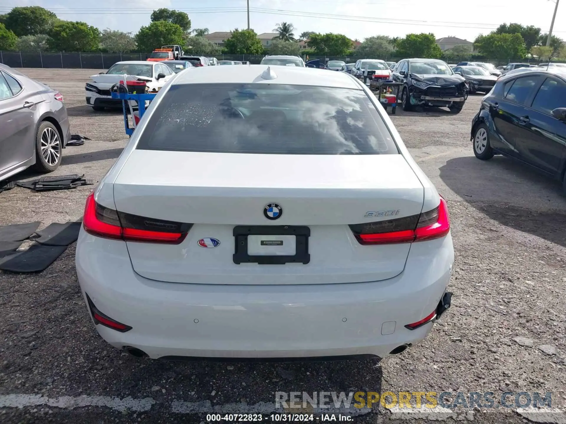 16 fotografías del automóvil dañado 3MW5R1J00M8B52627 BMW 330I 2021