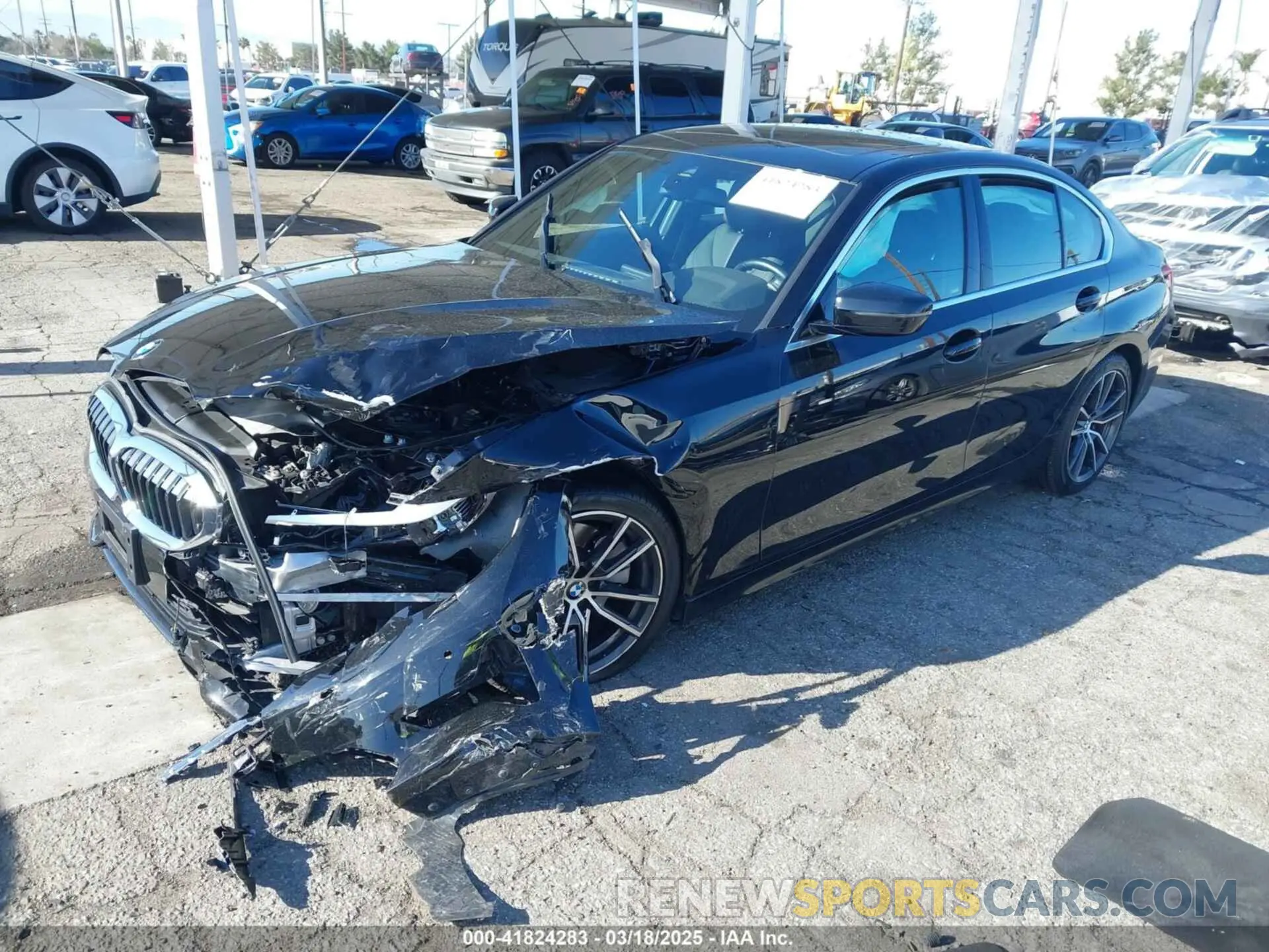 2 fotografías del automóvil dañado 3MW5R1J00M8B85692 BMW 330I 2021