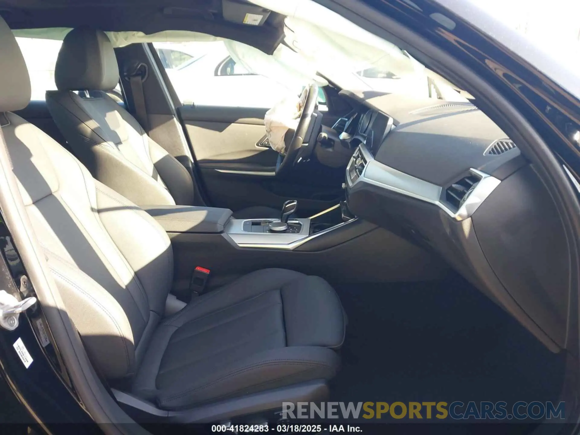 5 fotografías del automóvil dañado 3MW5R1J00M8B85692 BMW 330I 2021