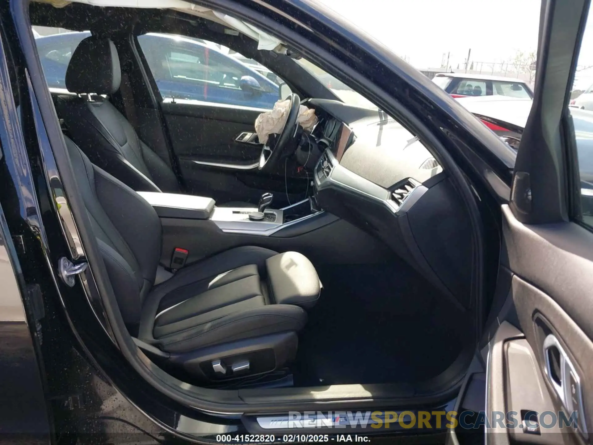 5 fotografías del automóvil dañado 3MW5R1J01M8B95857 BMW 330I 2021